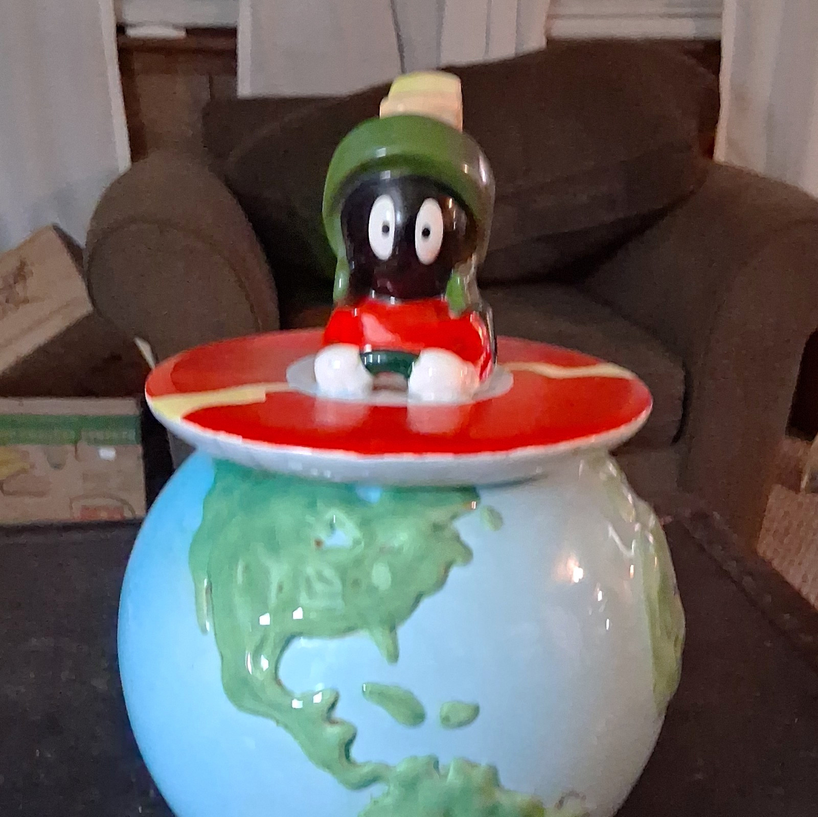 Gibson Housewares Looney Tunes Marvin the Martian Globe Cookie Jar 2002