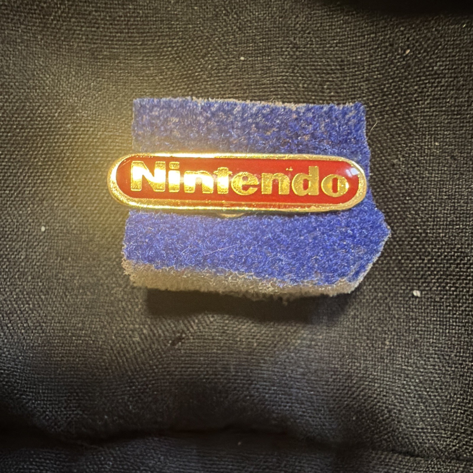 Nintendo Employees Pin badge 1992 very rare 