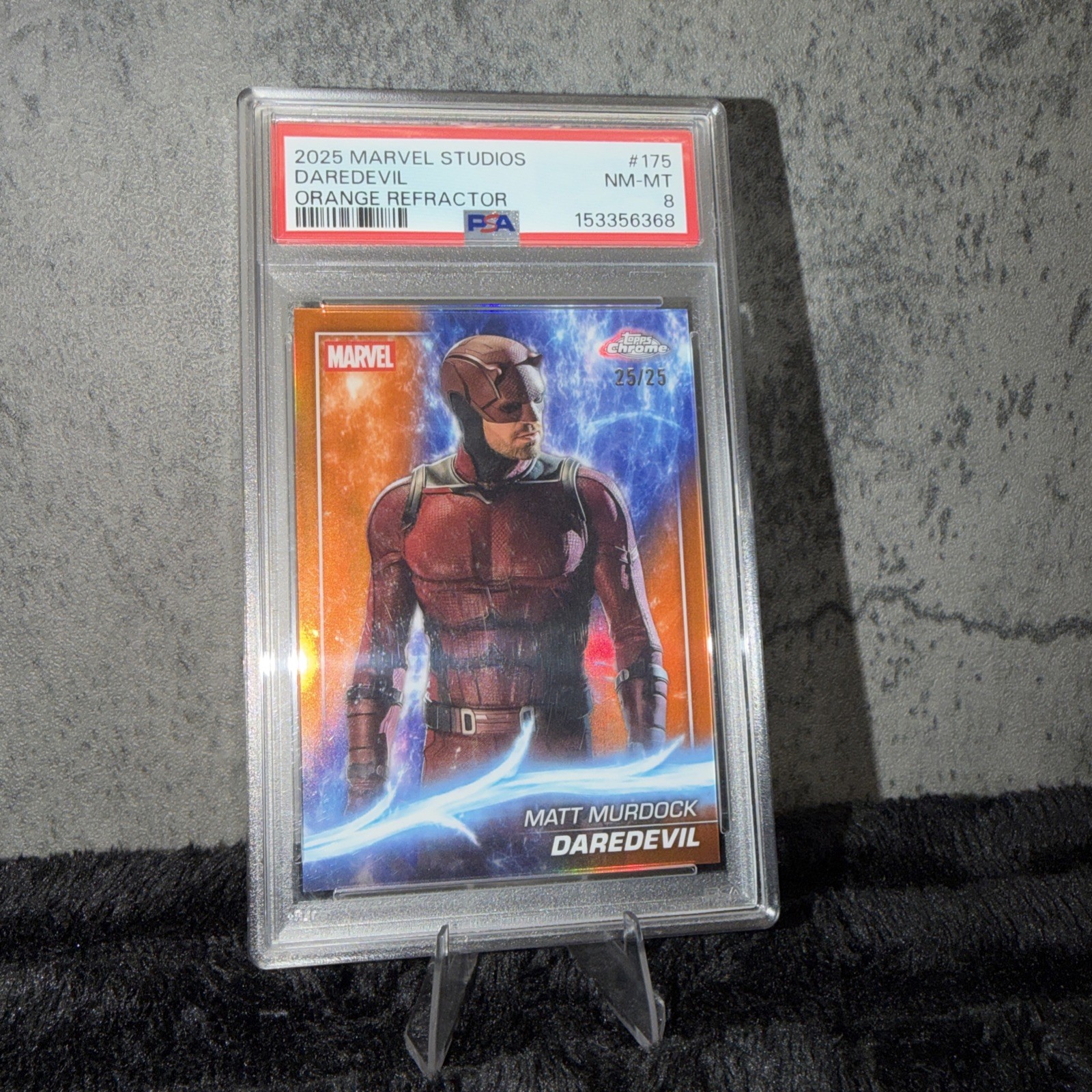Topps 2025 Marvel Studios Daredevil Orange Refractor #175 25/25 PSA 8 OMEGA