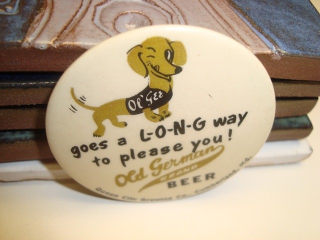 Circa 1950s Old German Pocket Mirror, Queen City Brewing, Cumberland, MD