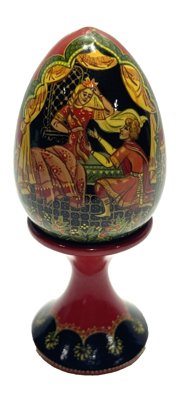 Vintage Ukrainian USSR Hand Painted Wooden Fairy Tale Princess Prince Egg 4