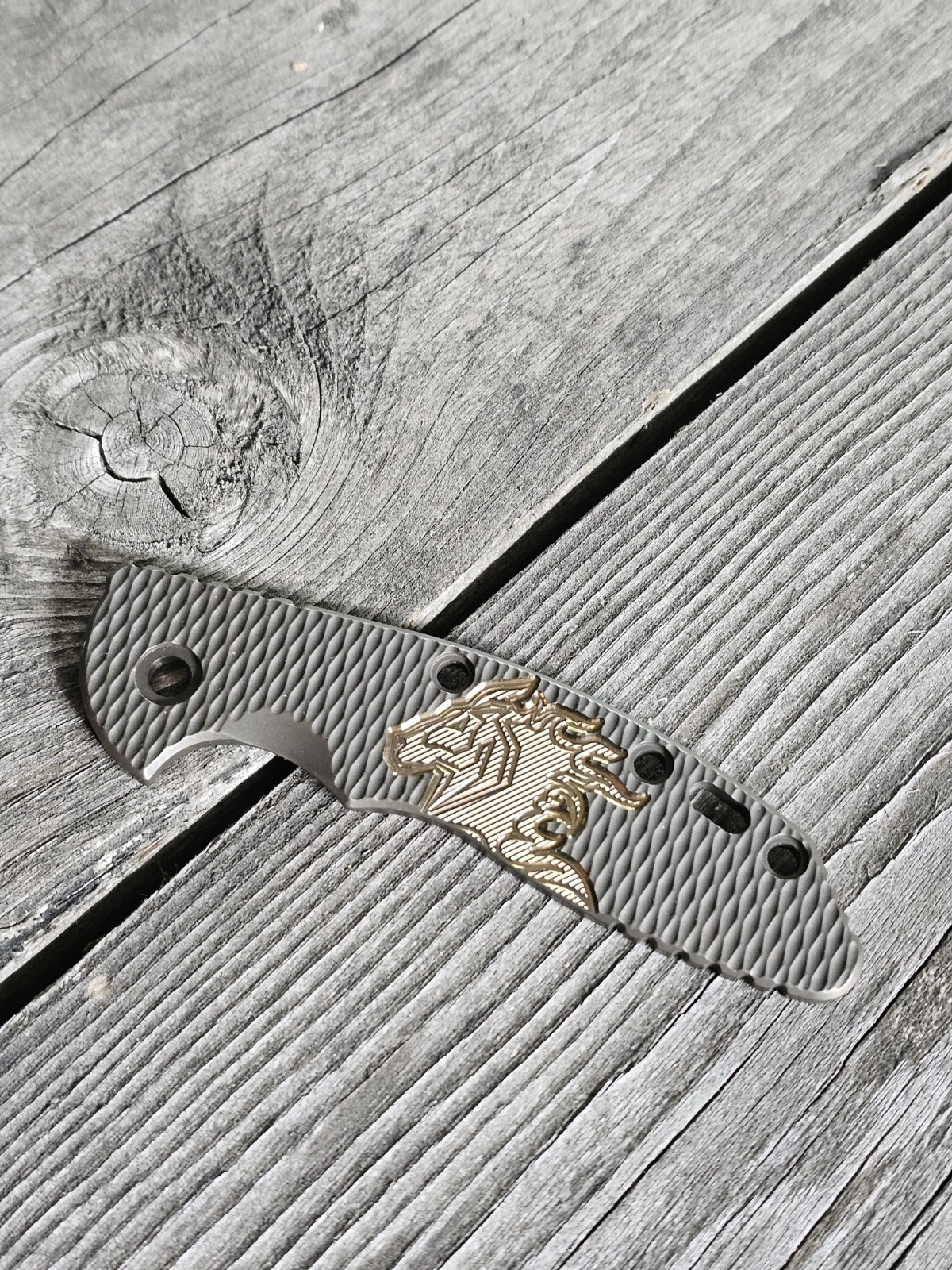 Rick Hinderer XM-18 3.5 Textured Working Finish +Bronze Horsehead Titanium Scale