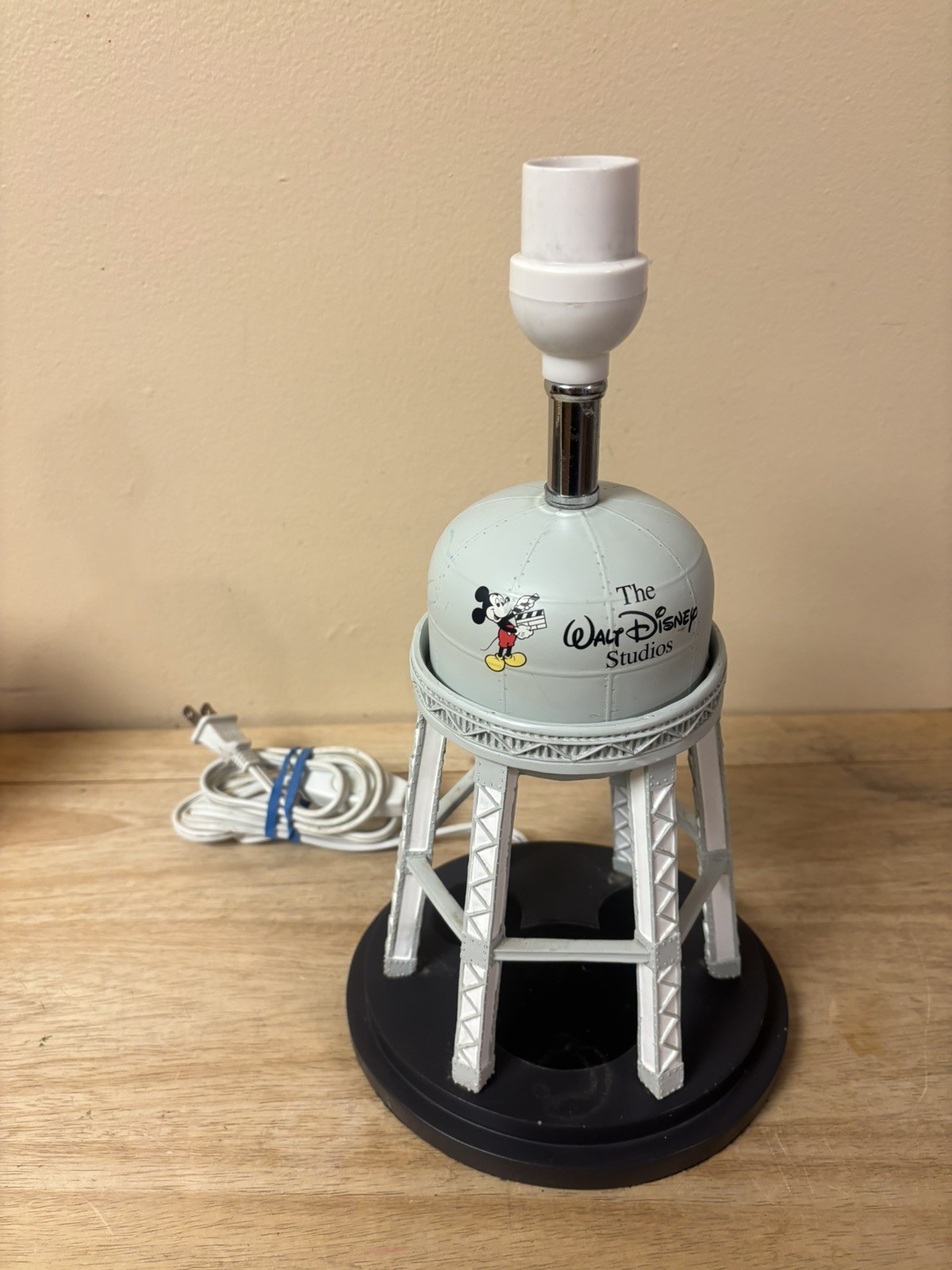 2006 Walt Disney Studios Original Water Tower Lamp Working Rare See Description