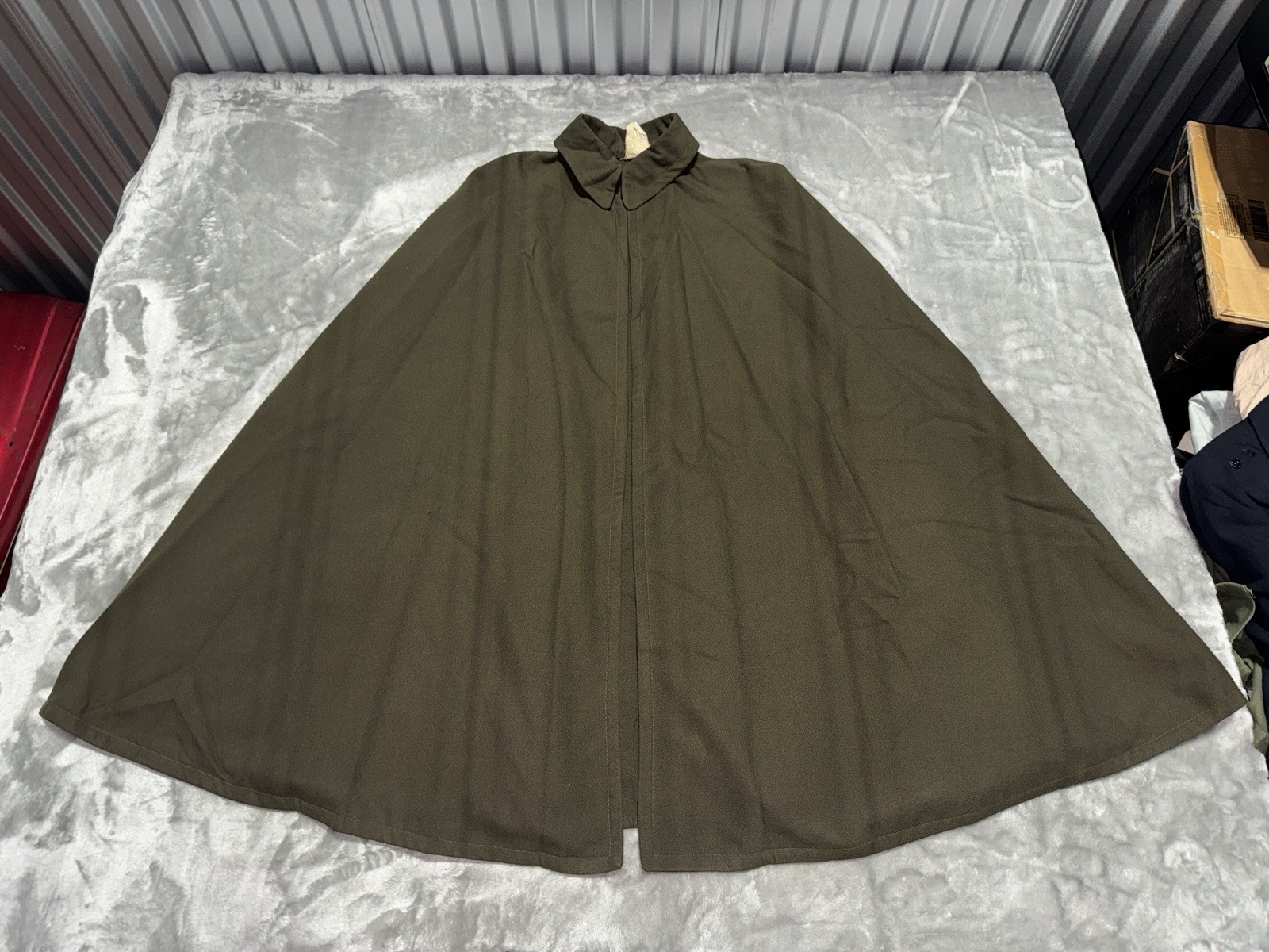 WWII US Army nurse dress green cape size Small with label dated 1943 RARE Named