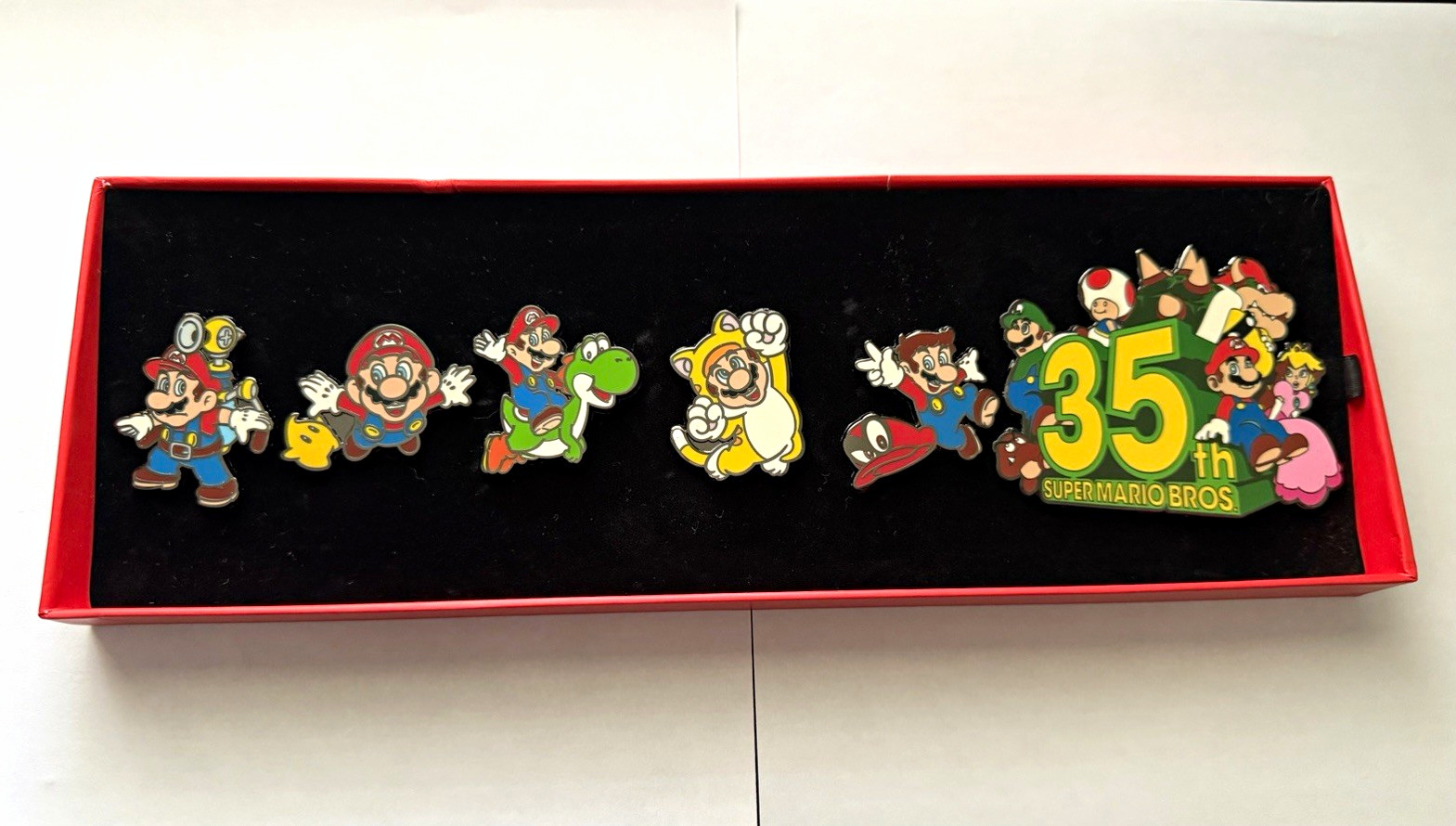 Nintendo Super Mario Bros 35th Anniversary Pin Set - #2