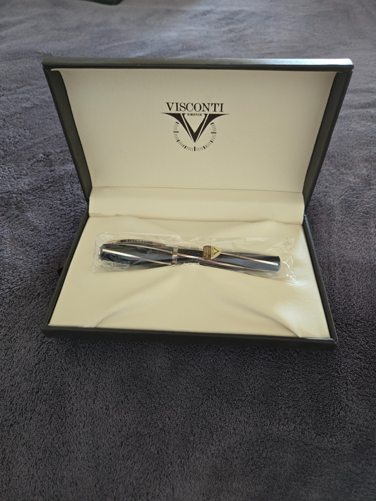 Visconti Divina Elegance Imperial Blue Oversize Rollerball Brand new