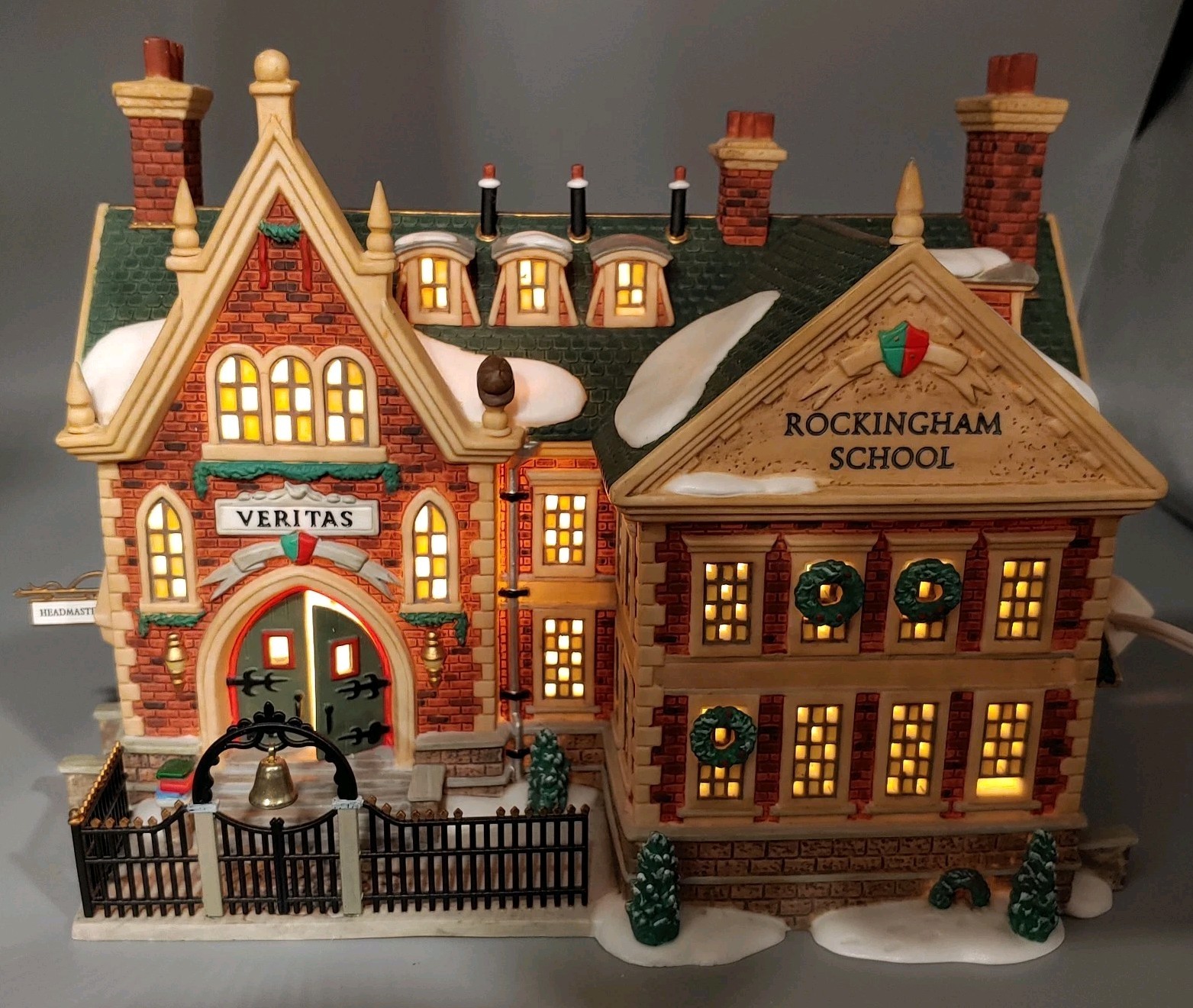 Dept 56 Rockingham School Dickens Village 58479 Mint CIB #56.58479