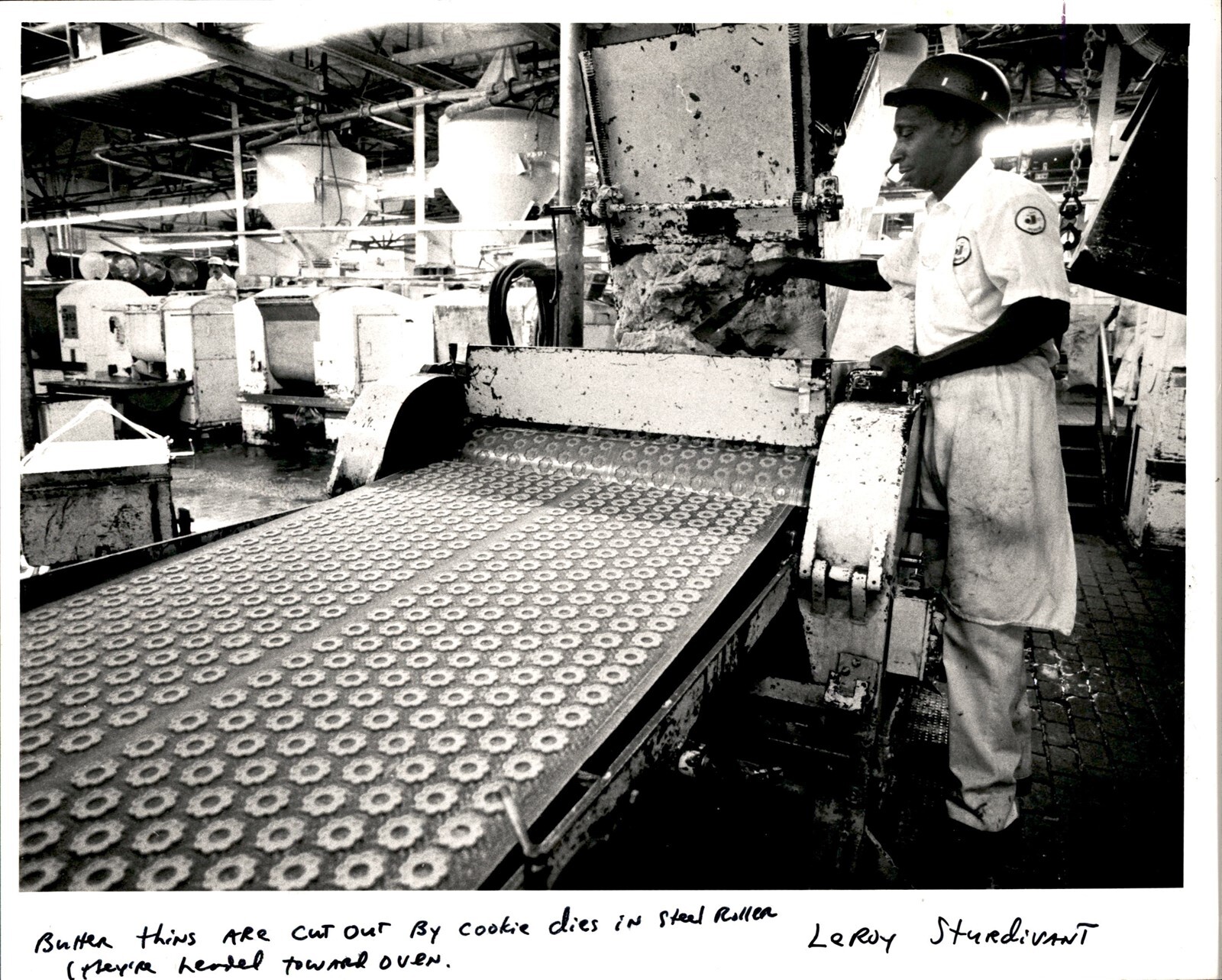LG19 1982 Orig Elmer Horton Photo JACKS BUTTER THINS CUT BY STEEL DIES FACTORY