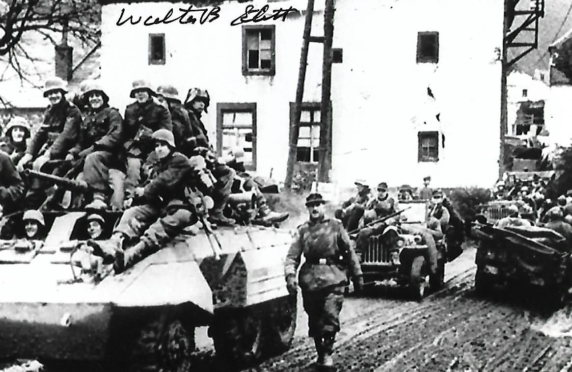 Walter Stitt auto-signed 4x6 photo Battle of The Bulge Gunner WW II COA LOOK