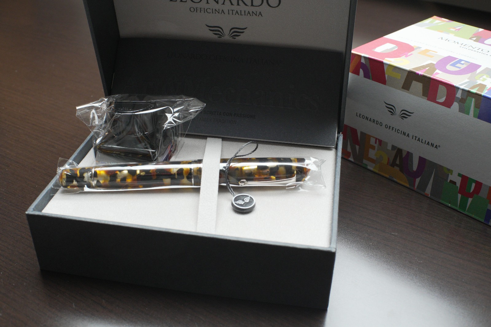 Leonardo Momento Zero Grande 2.0 Fountain Pen in Sottobosco w/ ST - Fine Nib