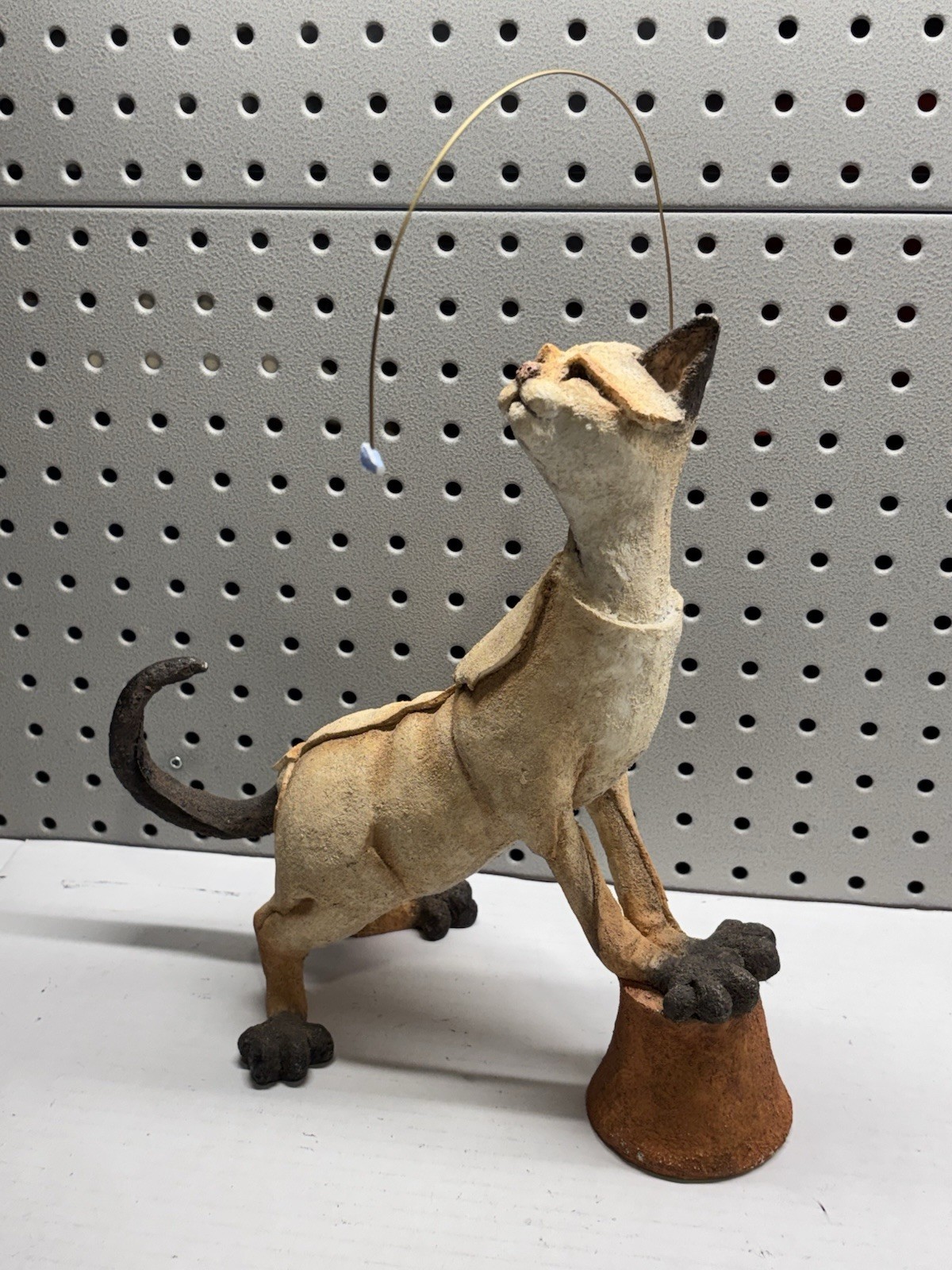 Country Artists A Breed Apart 2005 Flutter The Cat Figurine #70424 Approx 16”H