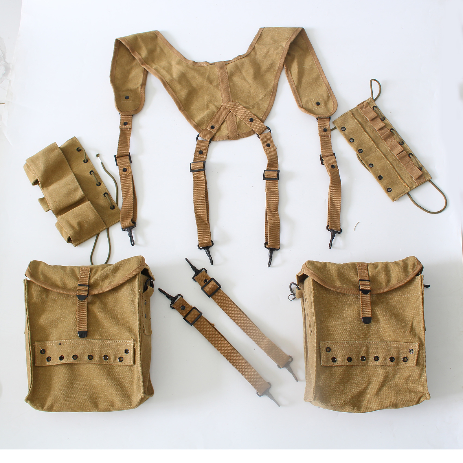 WW2 US Individual Medic Combat Field Kit Bags