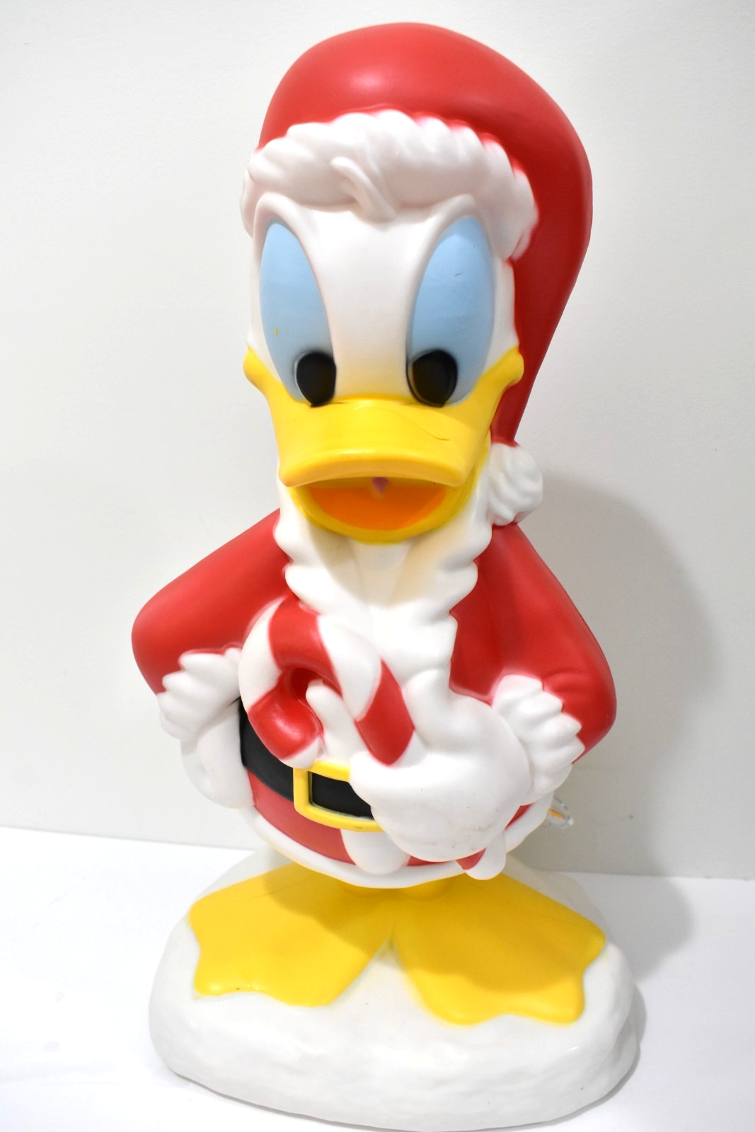 NEW 2025 Disney Donald Duck As Santa Claus Lighted Blow Mold Walmart Exclusive