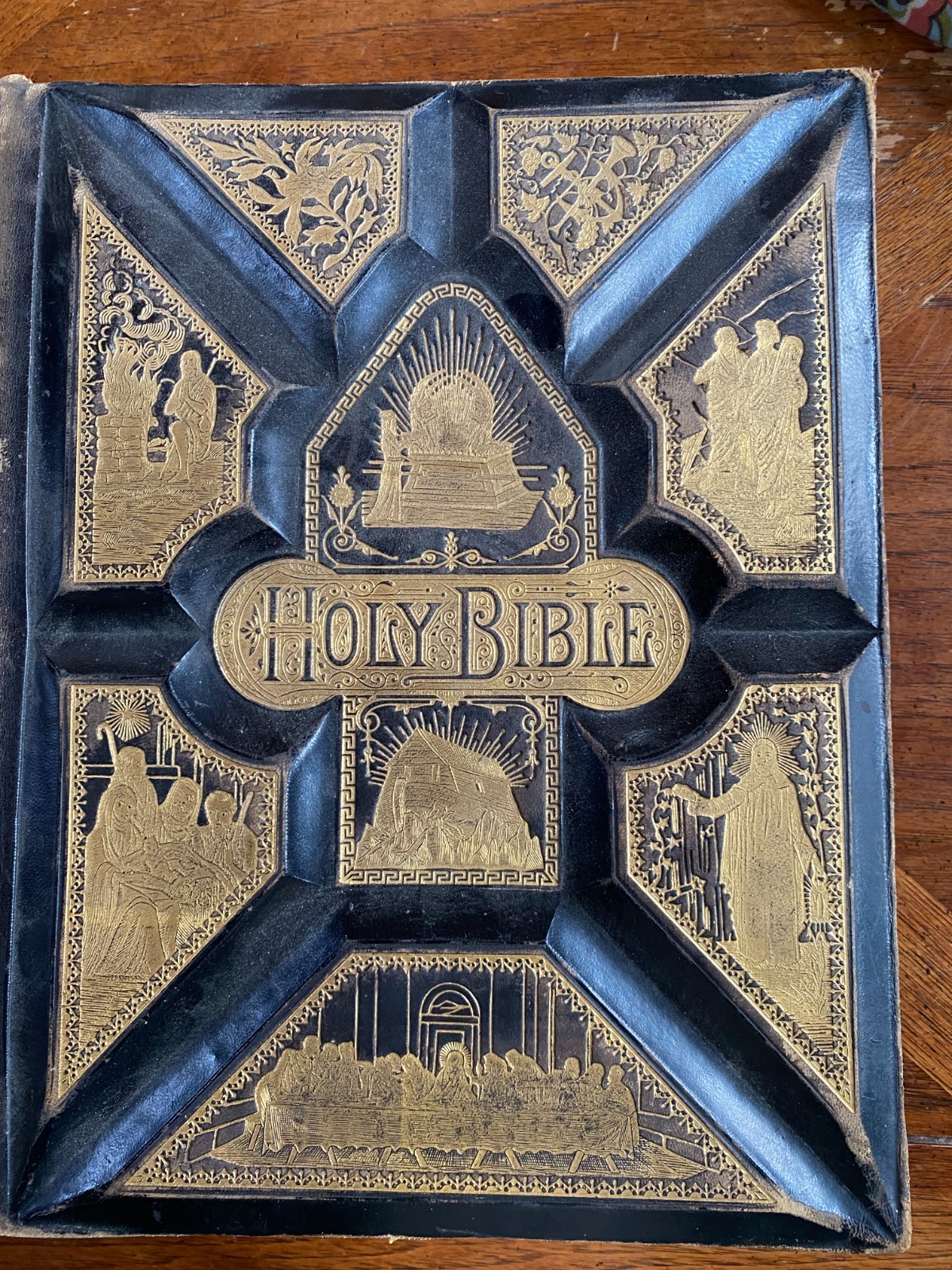 RARE Vintage Parallel Column Family Holy Bible W/Pictorial Illustrations1886