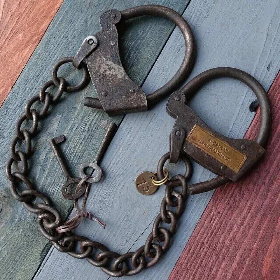 Handcuffs,2Alcatraz Prison Handcuffs Iron Adjustable Cuffs with Chain Antique