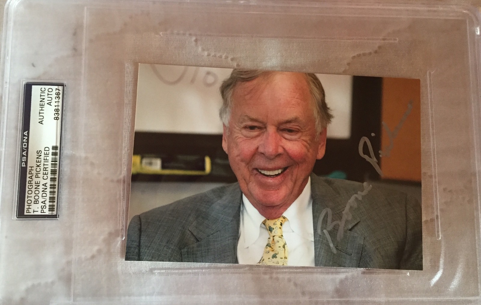 T. BOONE PICKENS SIGNED AUTOGRAPHED PHOTO Billionaire Oil Businessman PSA/DNA