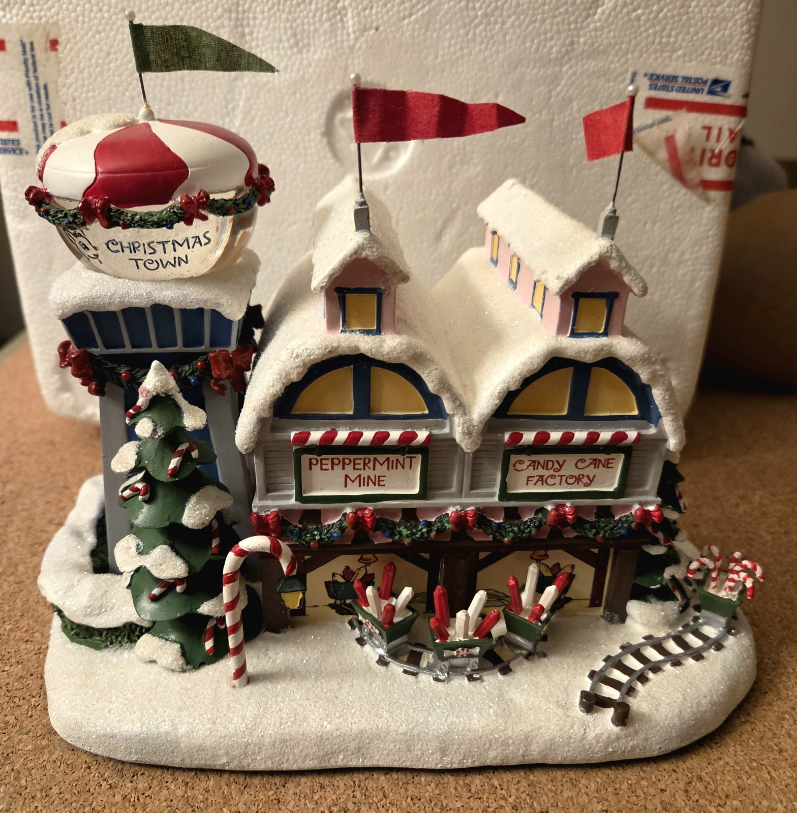 Hawthorne Village Rudolphs Christmas Town Candy Cane Peppermint Factory 2004 COA