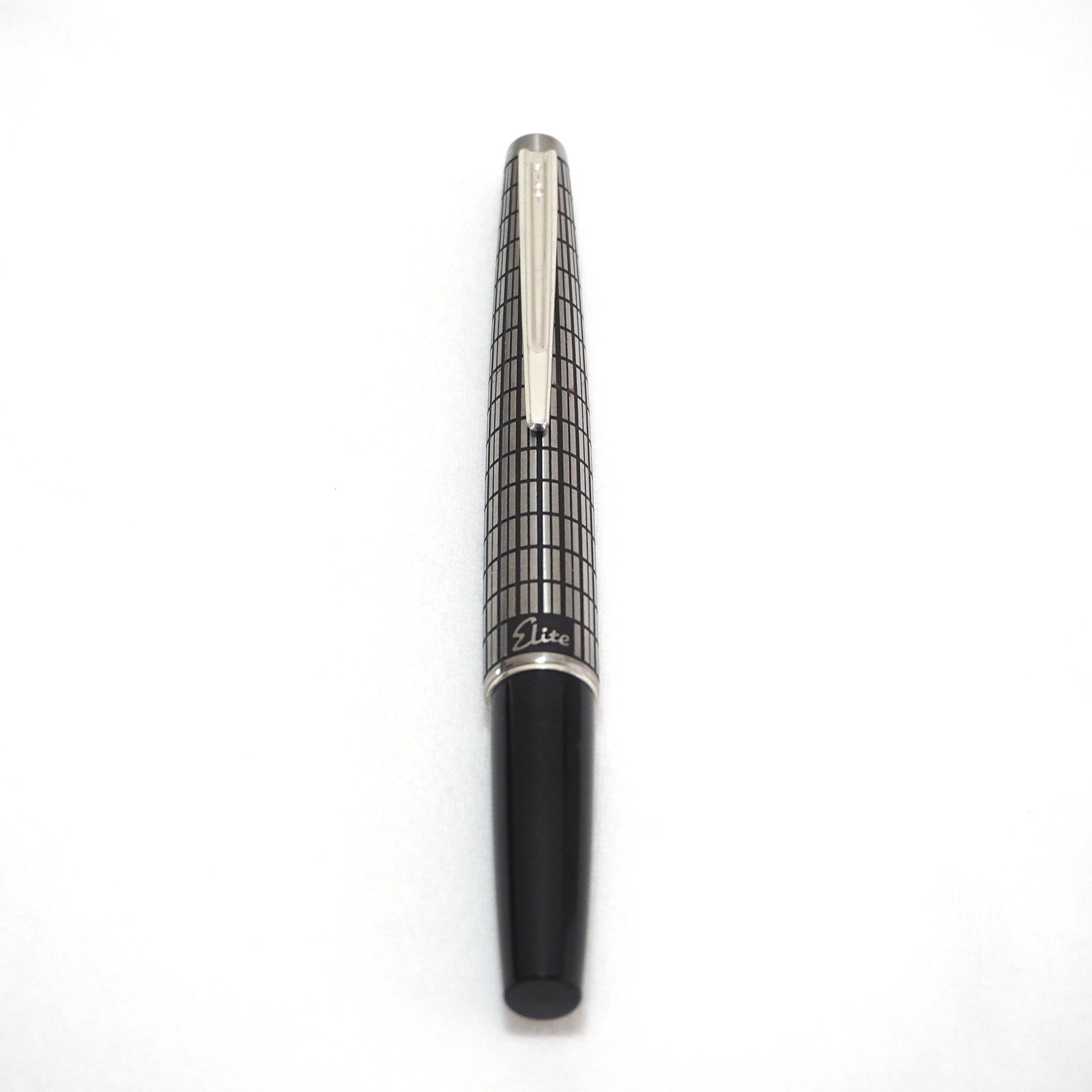 Vintage Pilot Elite Silver Checks Grid Pocket Fountain Pen 18K WG F Nib Tested