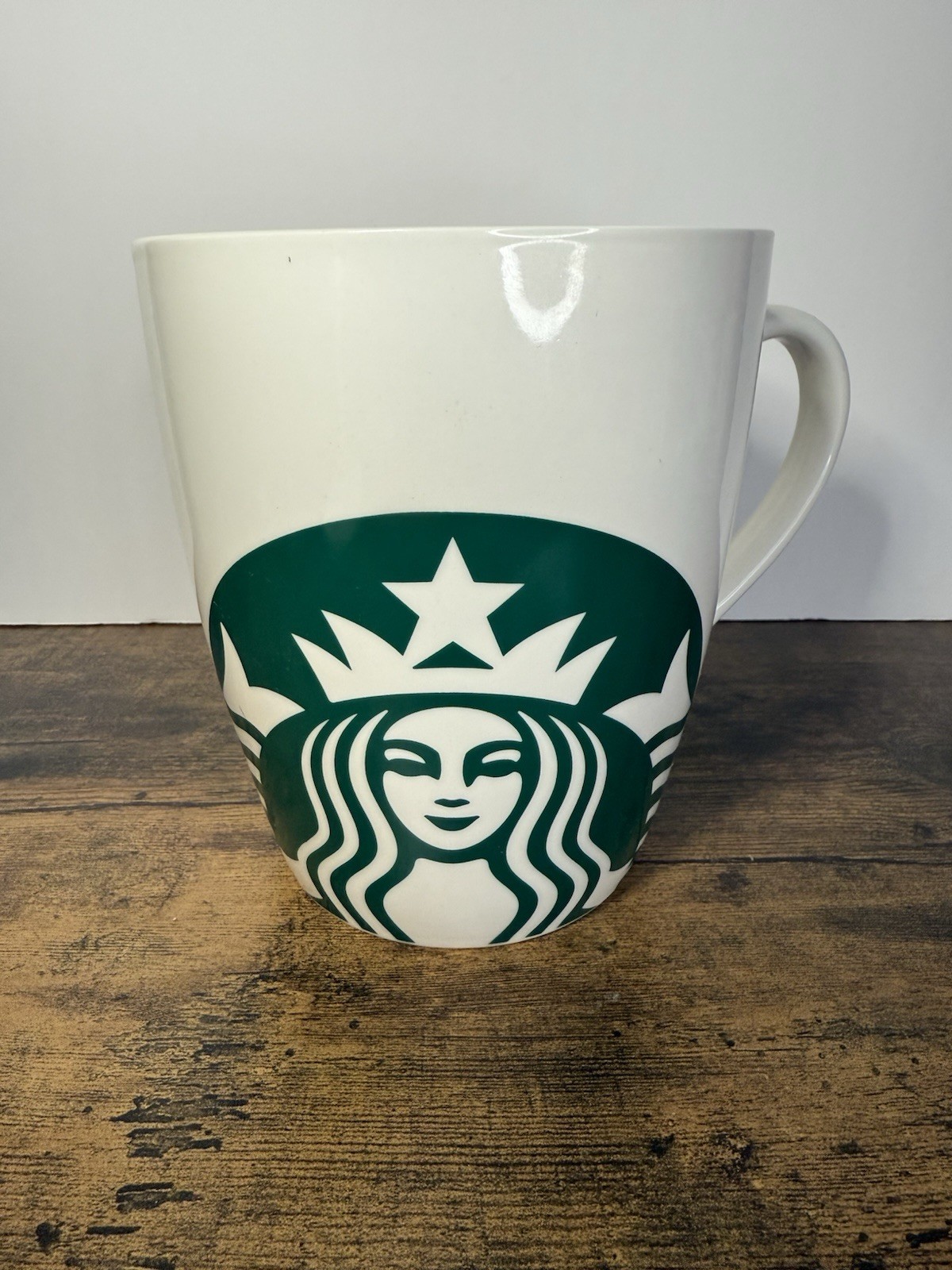 New Starbucks Coffee 2018 GIANT Novelty 46 fl oz / 1360 ml Large Coffee Mug