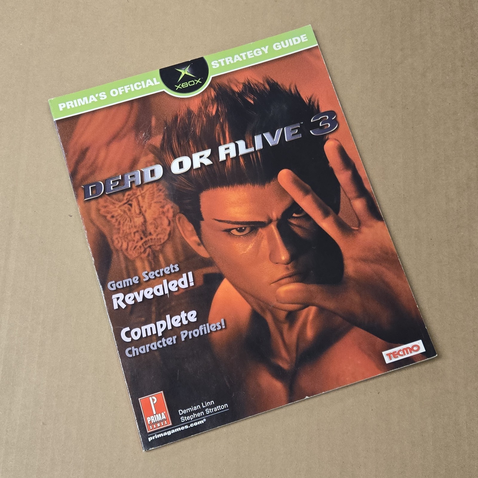 Dead or Alive 3 Prima's Official Strategy Guide Microsoft Xbox, Nice Condition.