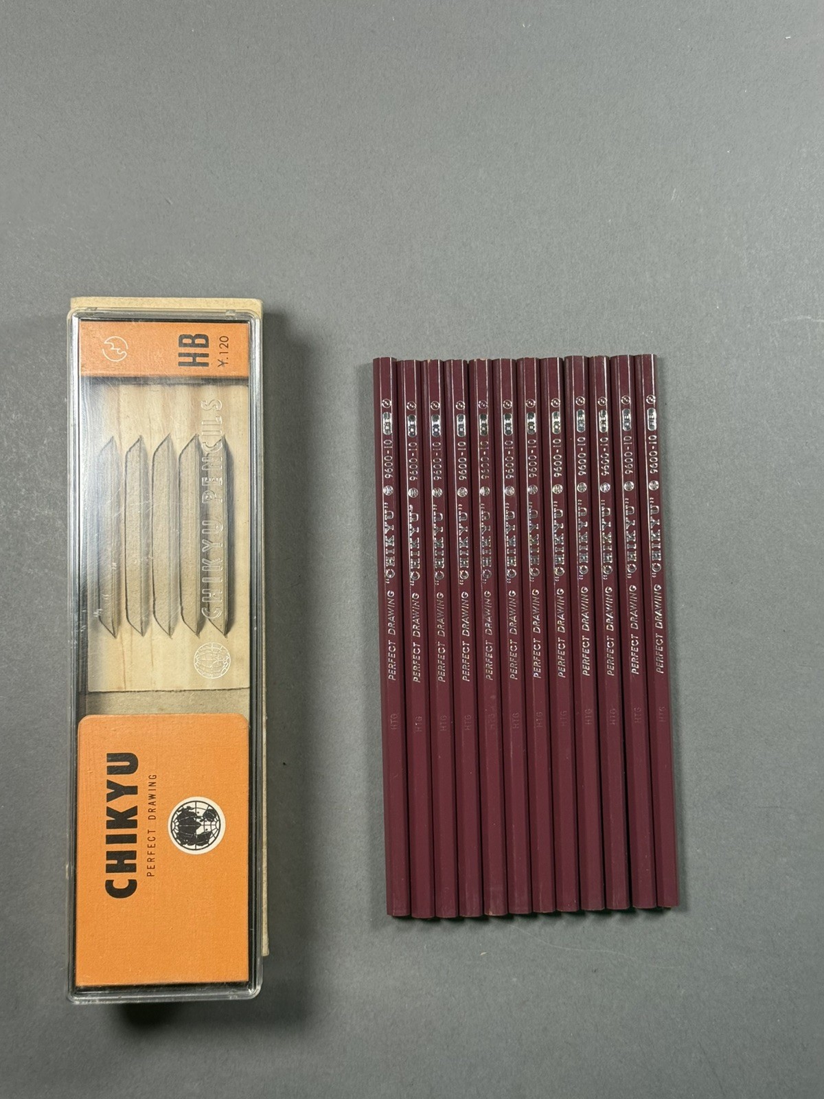 12 Japanese Vintage Pencil Chikyu 9600-10 HB JIS