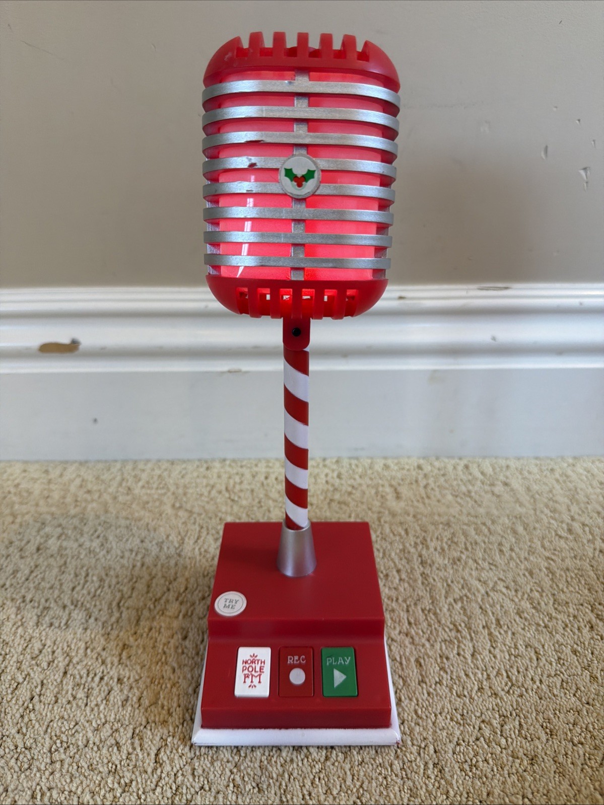 Gemmy 2022 Target Christmas North Pole FM Radio Microphone Record Playback Works