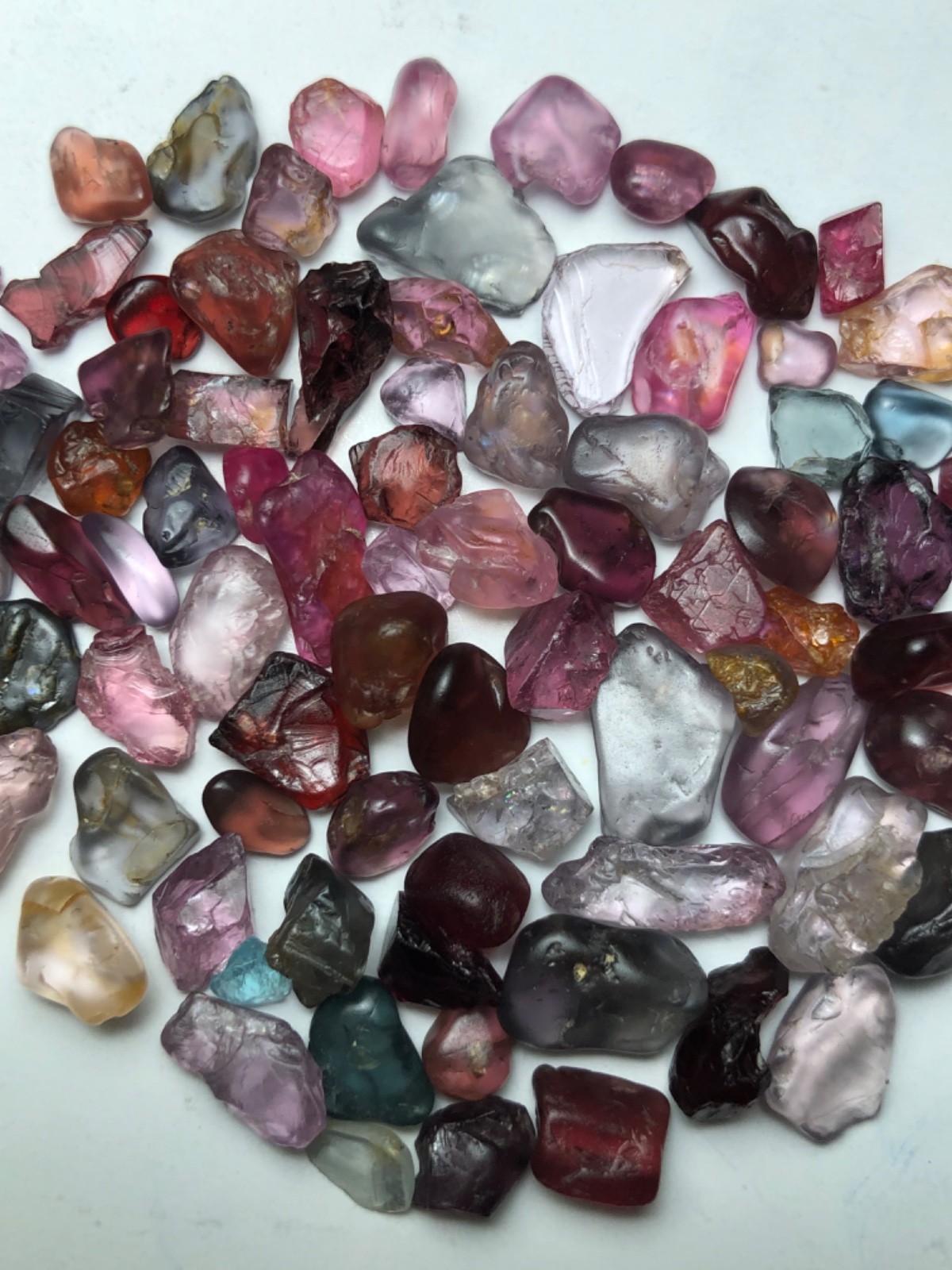 95CT Spinel Multi Colours Lot Facet Grade Jewellery size From Madagascar 🇲🇬