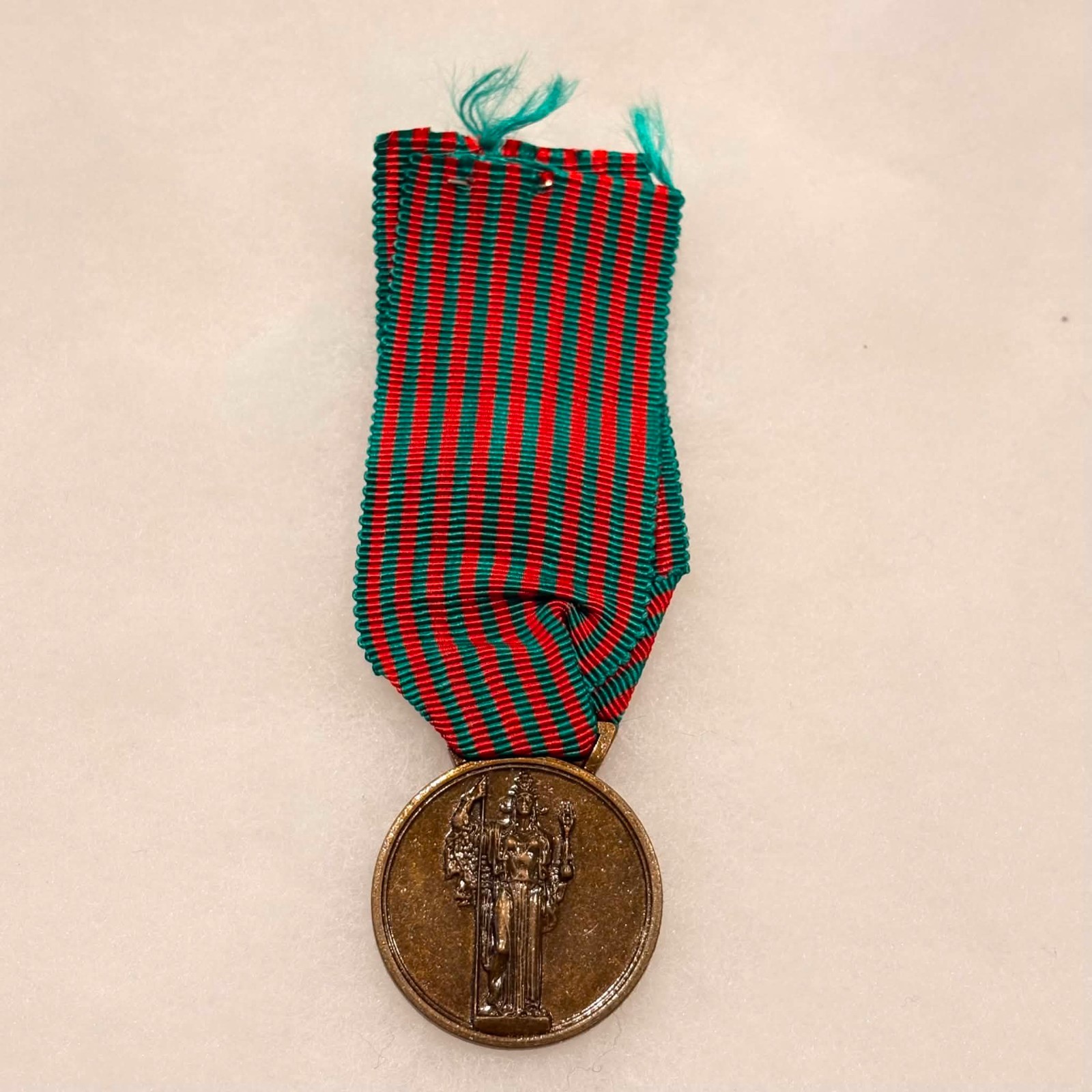 Italian WW2 Commemoritave Medal for the 1940-1943 Campaign 