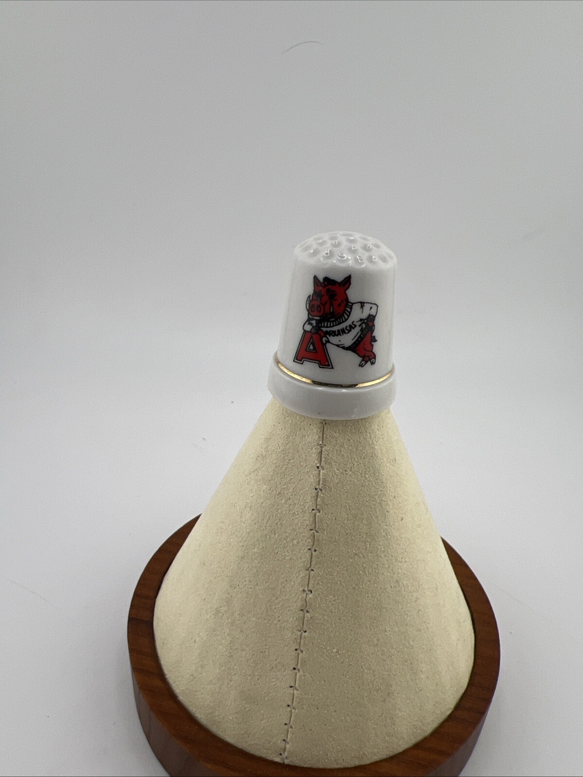 Vintage Arkansas Porcelain Thimble New READ