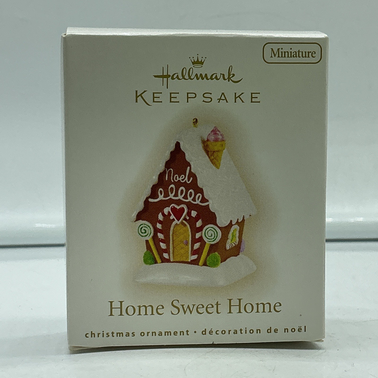 2009 Hallmark Keepsake Ornament Miniature Home Sweet Home Gingerbread House