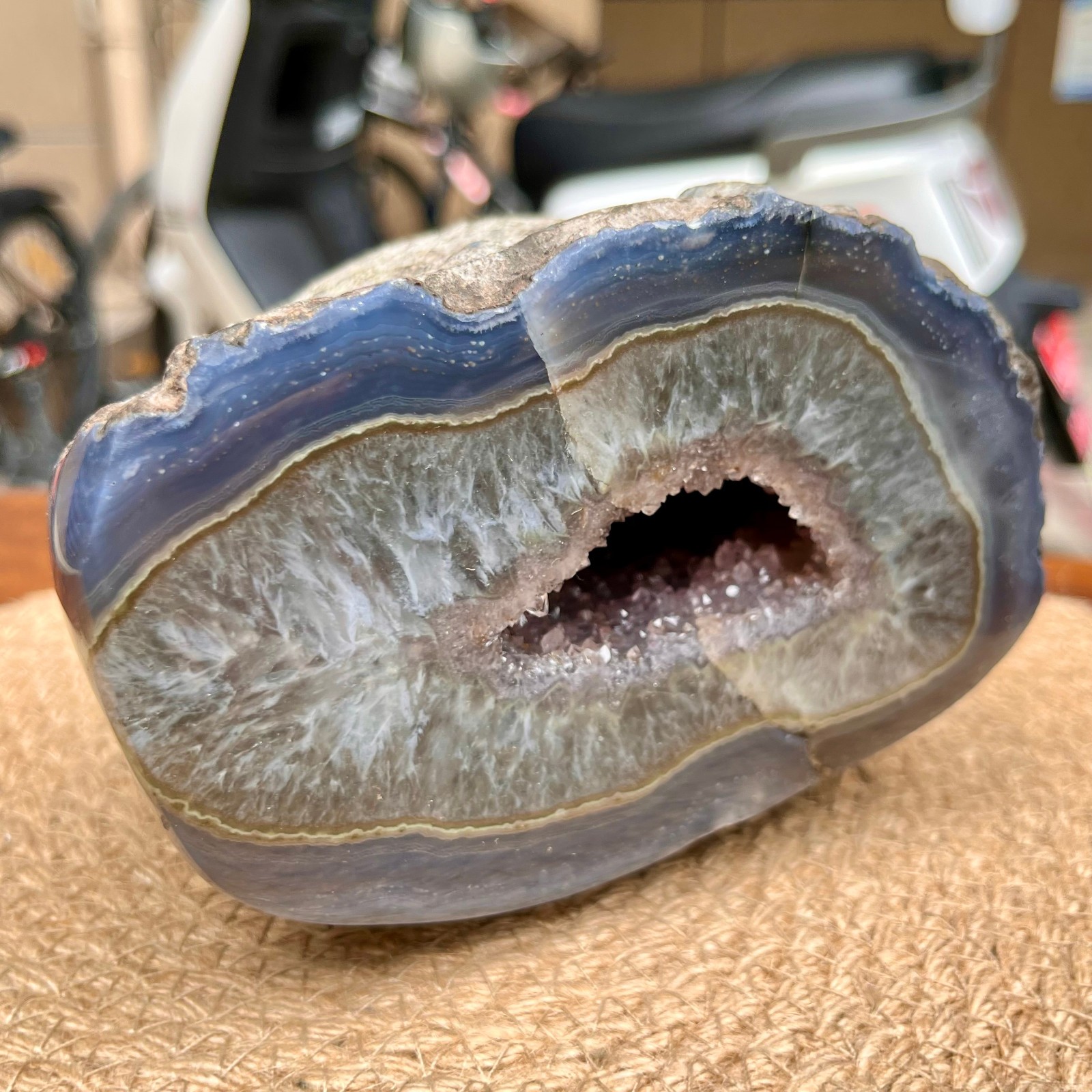 5.8 lb  Natural Crystal agate Cluster Cave Gift Display Stone Decor