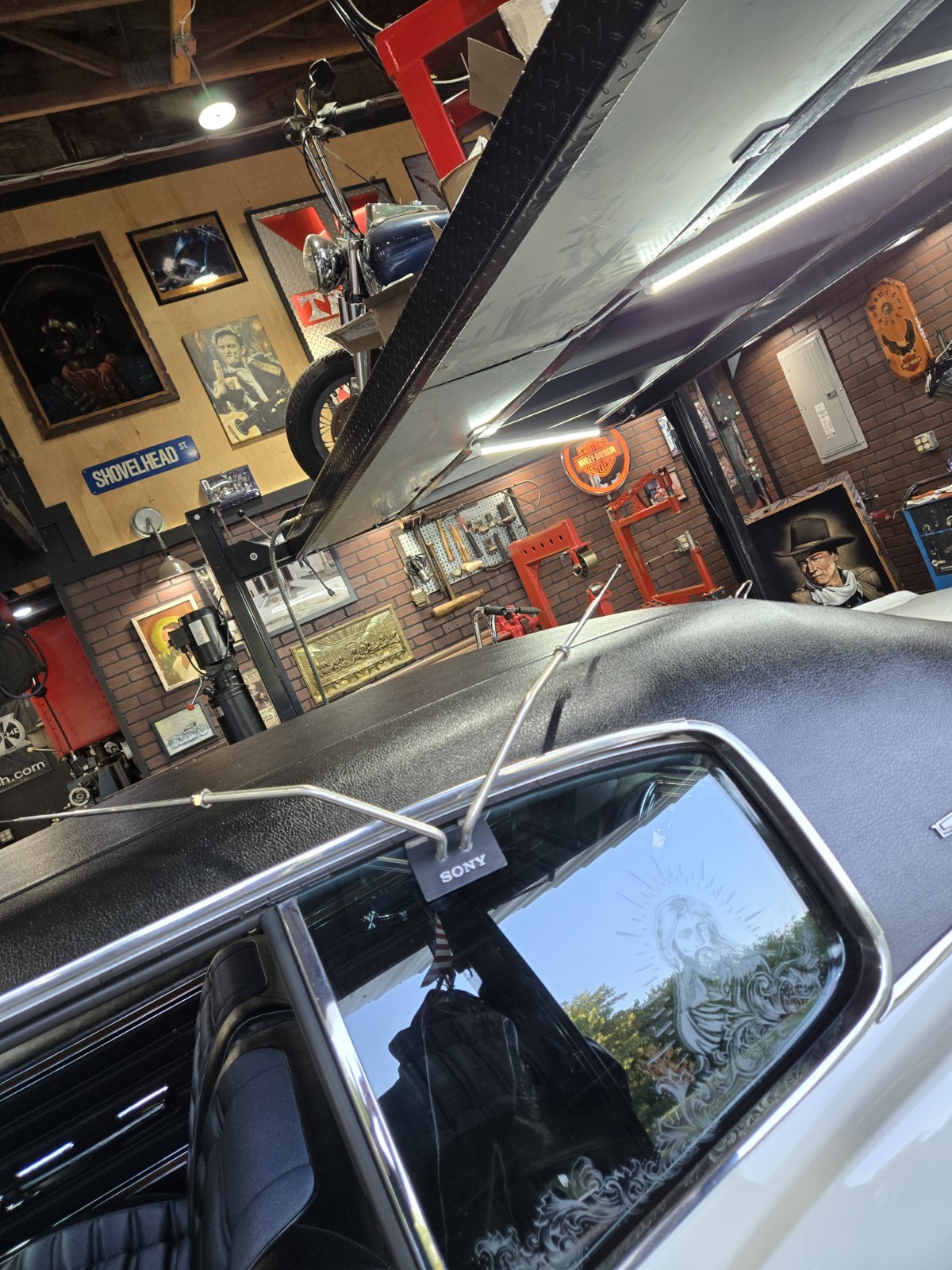 Lowrider Ratrod Custom Novelty Sony Rabbit Ear 70s Car TV Attenna