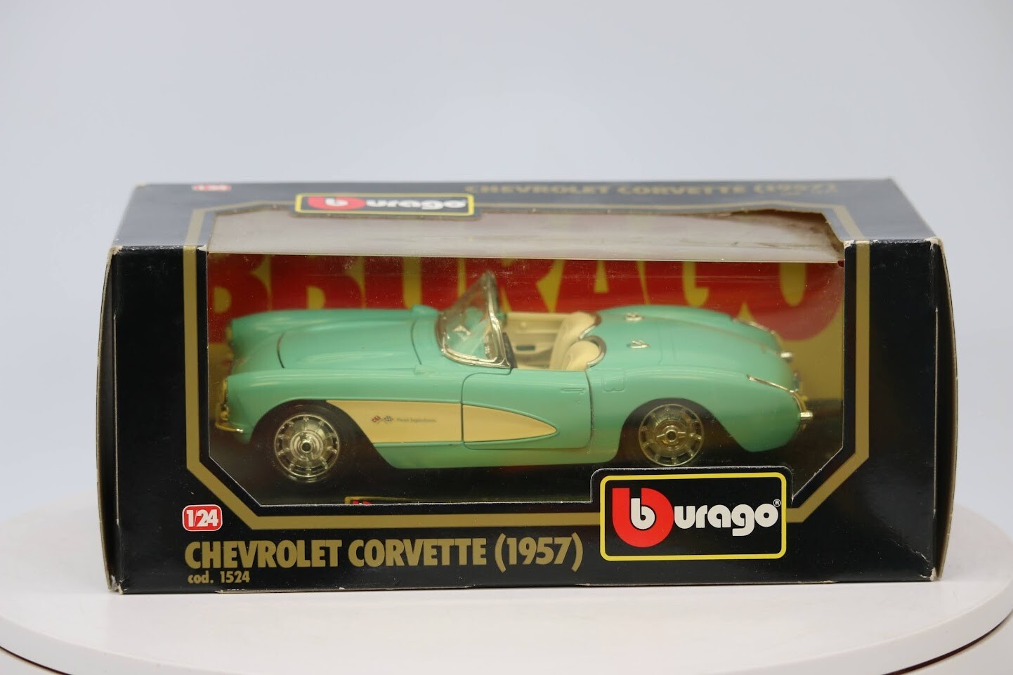 Burago Chevrolet Corvette 1957  1:24 Diecast Car Turquoise Convertible Italy