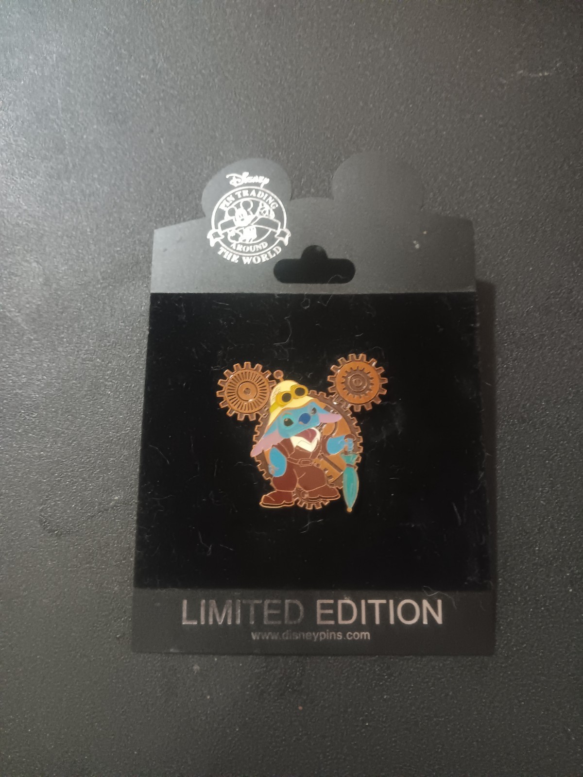 DS Disney Shopping Stitch with Umbrella - Mickey Mouse Gears SteamPunk Pin 77799
