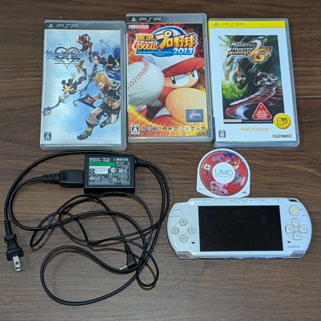Sony PSP-3000 White Handheld Console Bundle W AC Adapter 4 Games Junk