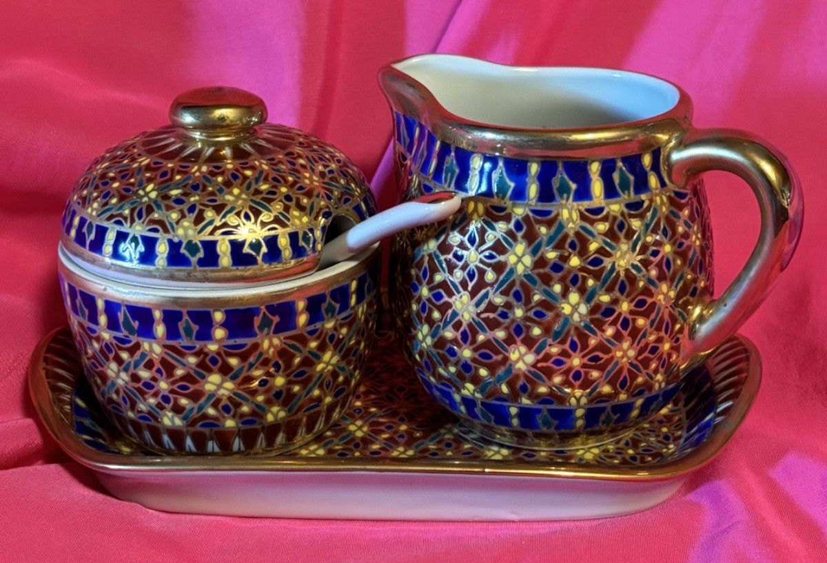 Thai Benjarong Handpainted Thai Gold BENJARONG Porcelain VTG  Creamer Sugar Tray