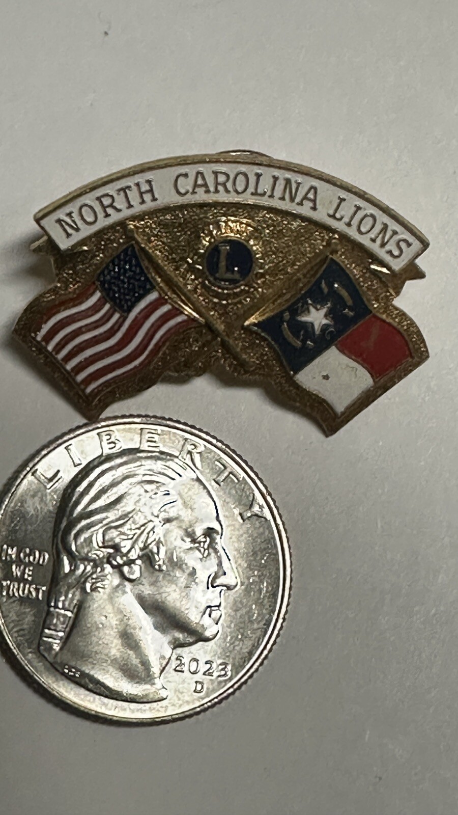 1968 Lions Club North Carolina Tar Heels Collectible Trading Flag Pin MD-31