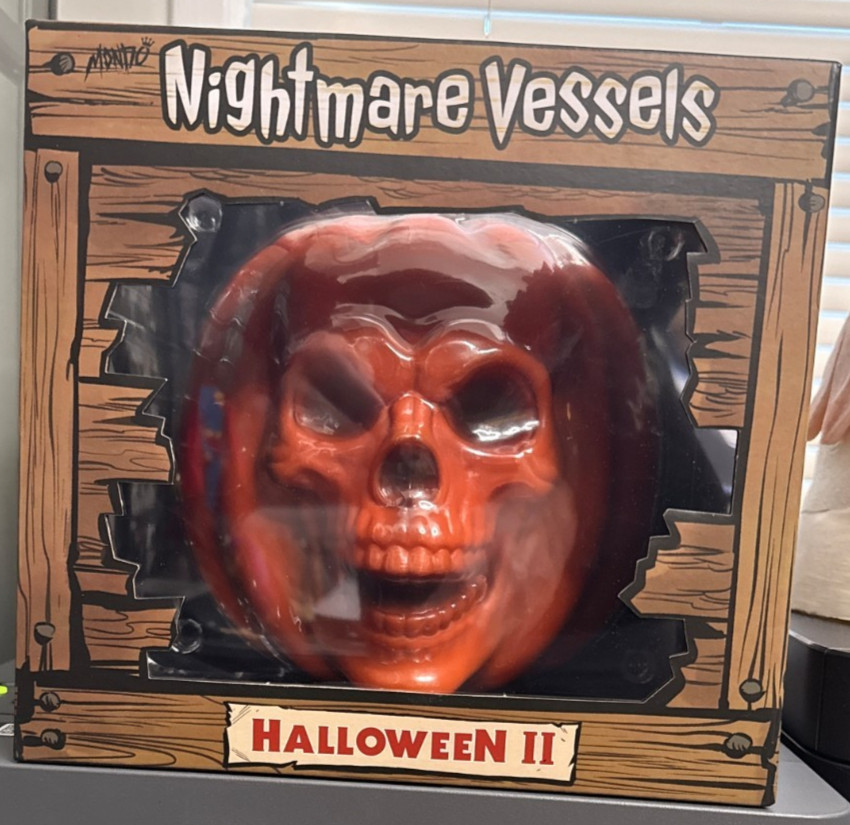 Nightmare Vessels Halloween II Michael Myers NEW in sealed box MONDO SOLD OUT