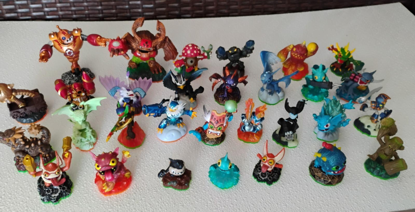 Lot Of 30 Mixed Skylanders Figures  See Photos For Exact Ones