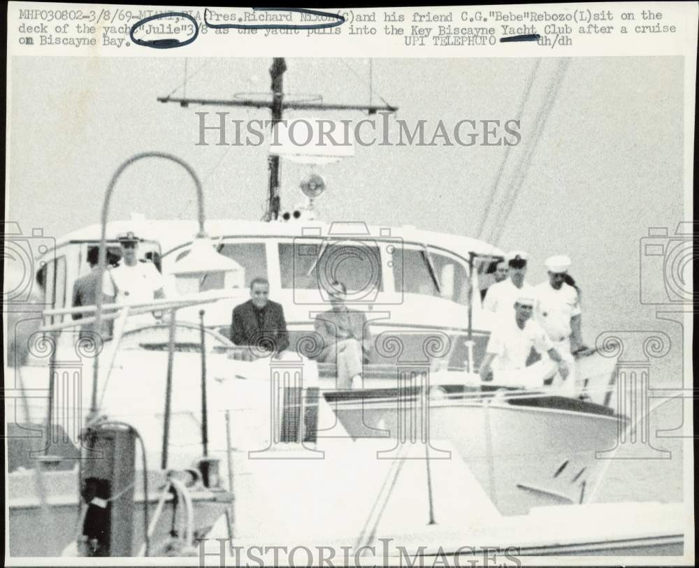 1969 Press Photo President Richard Nixon & Friend Aboard Yacht \