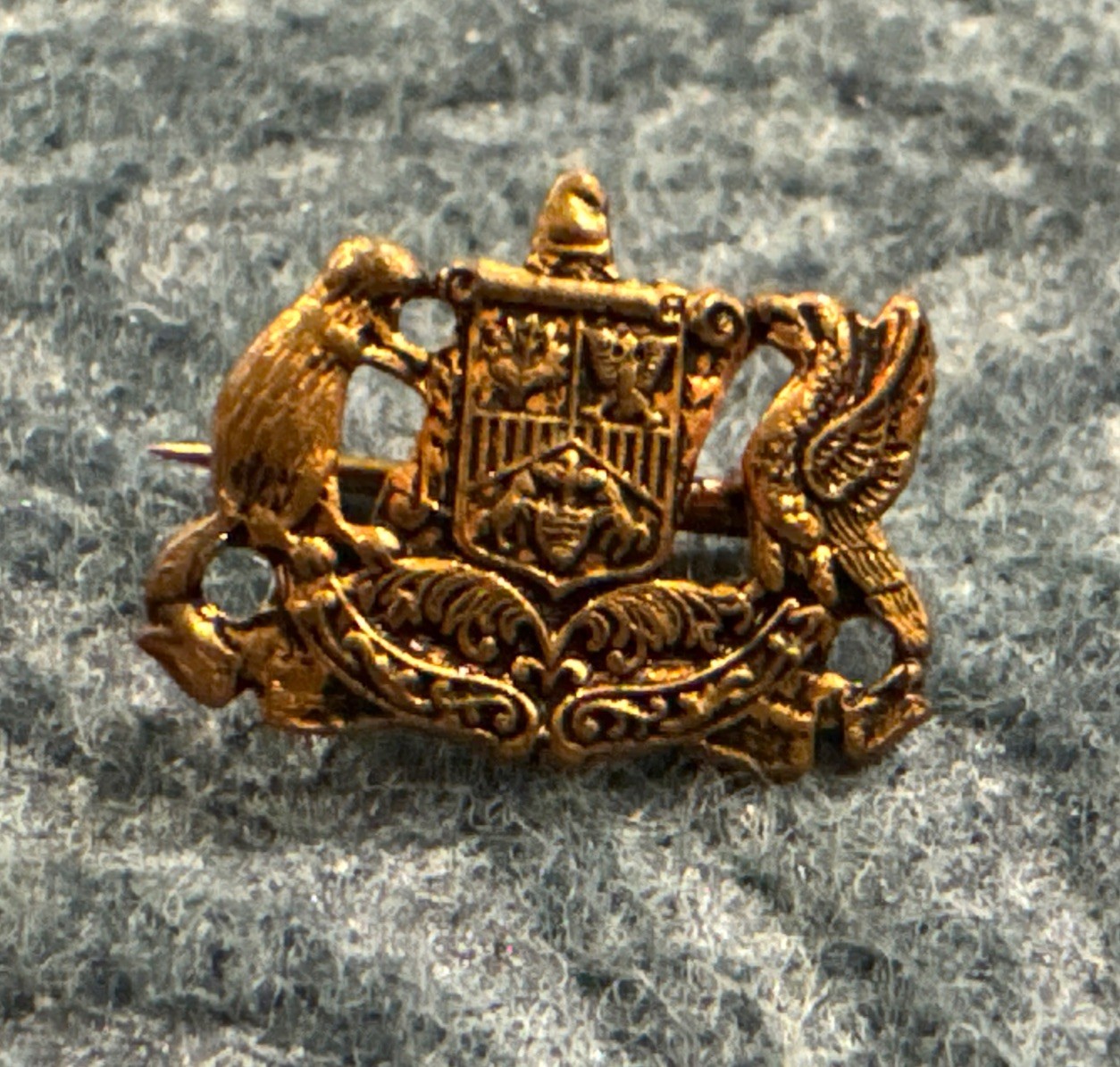 Vintage Stetson Beaver & Gryphon Crest Hat Band Pin 1960s Heraldic Hat Ornament