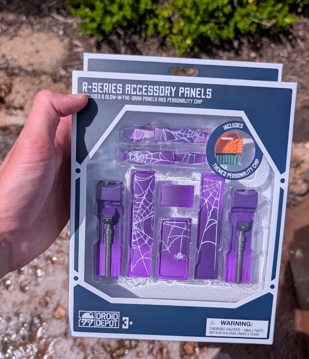 Disney Parks Star Wars Galaxy’s Edge R-Series Accessory Droid Panels Halloween