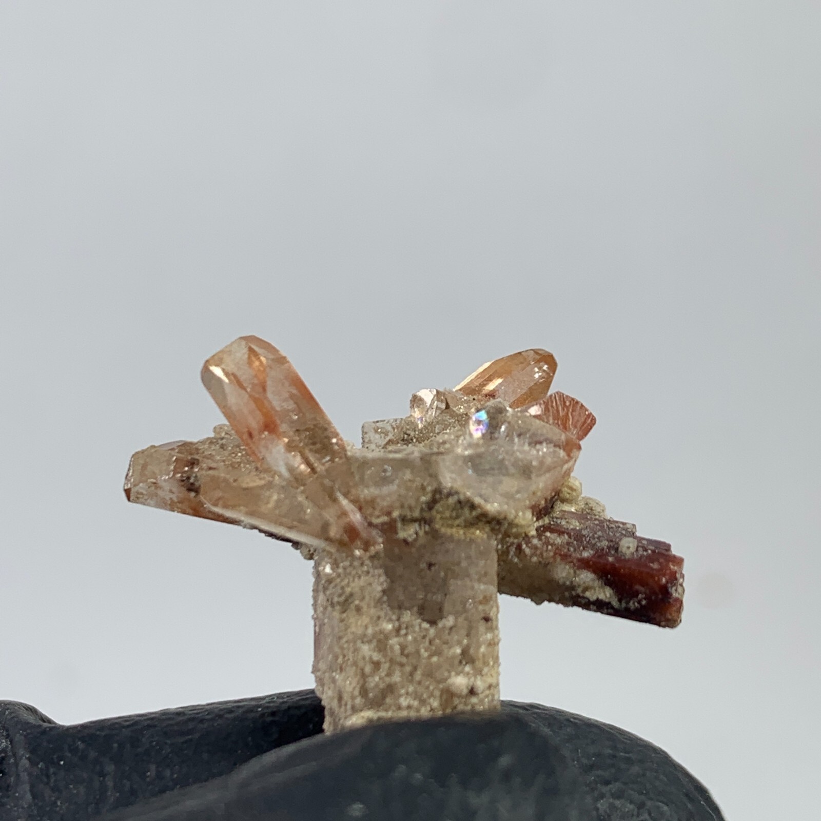 RED/CHAMPAGNE TOPAZ W/RUTILE CRYSTAL CLUSTER ON MATRIX FROM SAN LUIS POTOSI MEXI