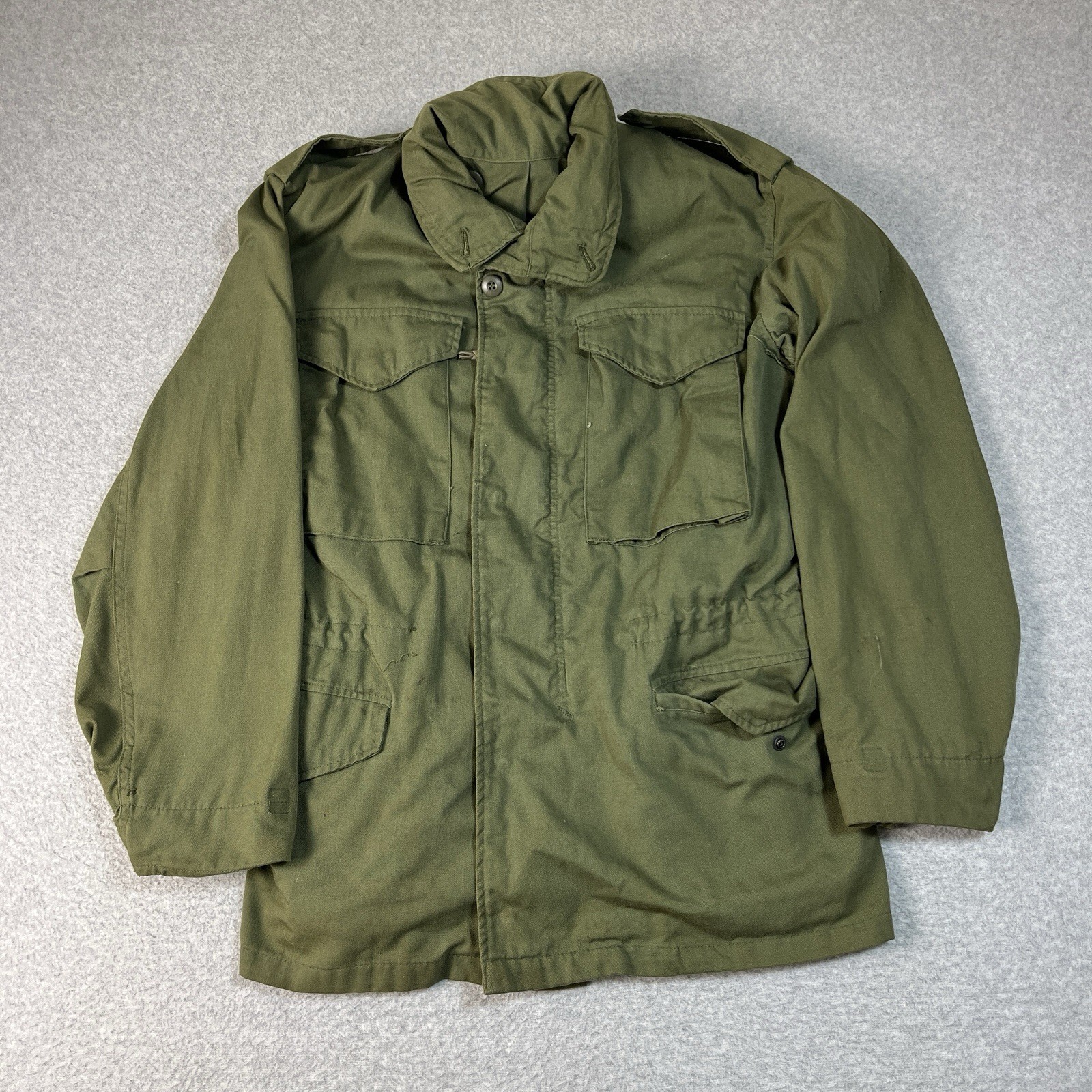 Vintage Vietnam War M65 Field Jacket Mens Small (?) OG 107 Full Zip Hooded 70s?