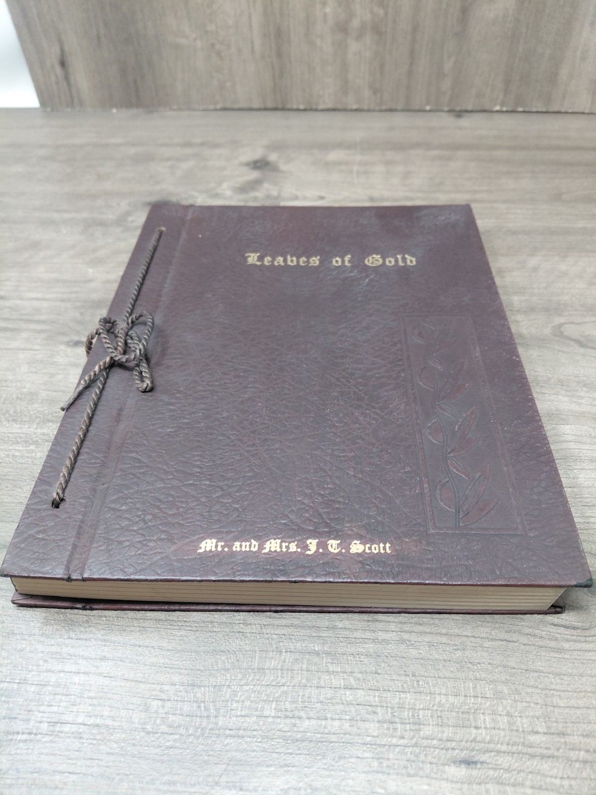 LEAVES OF GOLD: An Anthology of Prayers, Memorable Phrases, Inspirational Verse