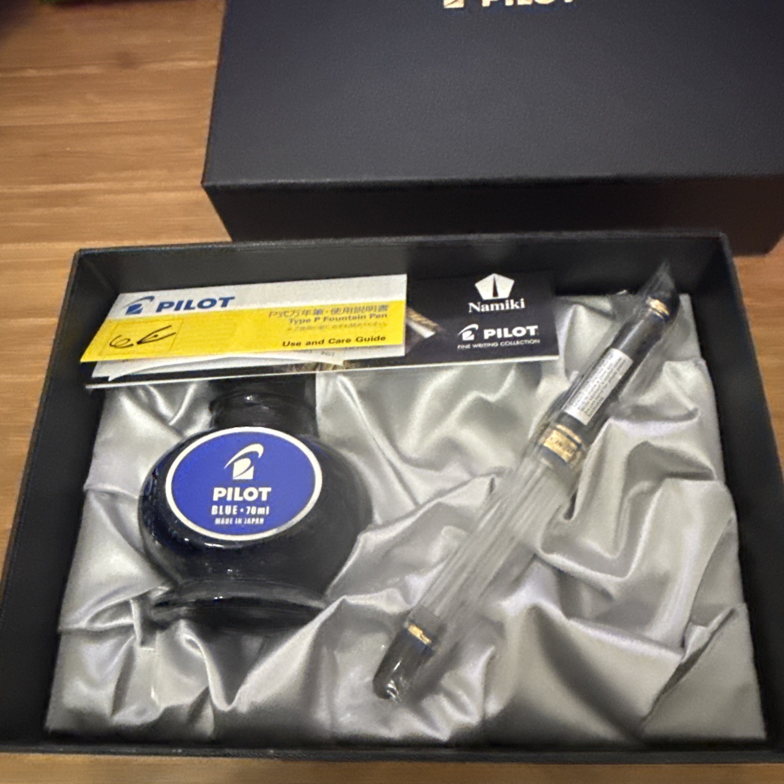 Pilot Custom 823 Fountain Pen 14K Gold Fine Nib Plunger Japan FKK-3MRP