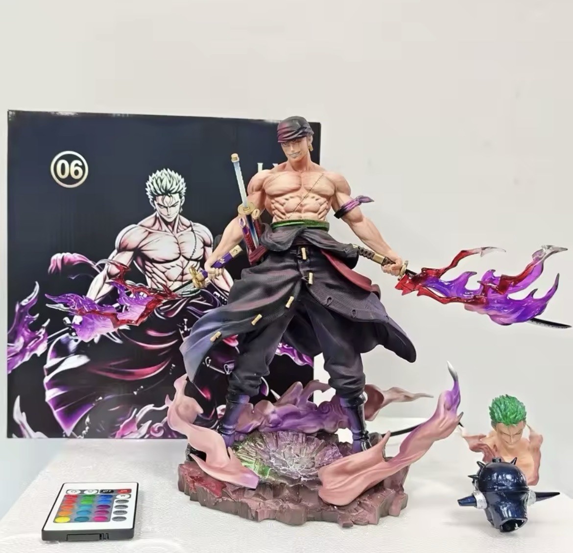One Piece Roronoa Zoro Figure 28cm LED Base Replaceable Heads PVC Statue 11