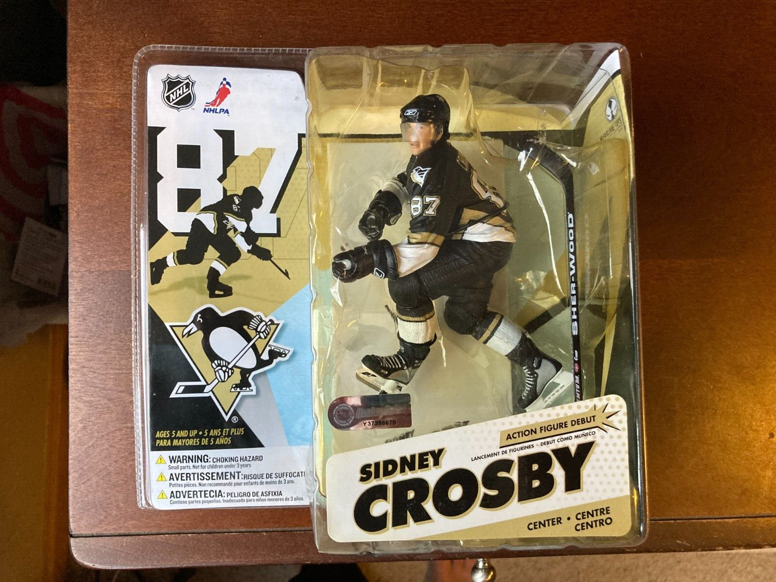 Sidney Crosby 2006 Pittsburgh Penguins McFarlane NHL Debut Action Figure Rookie
