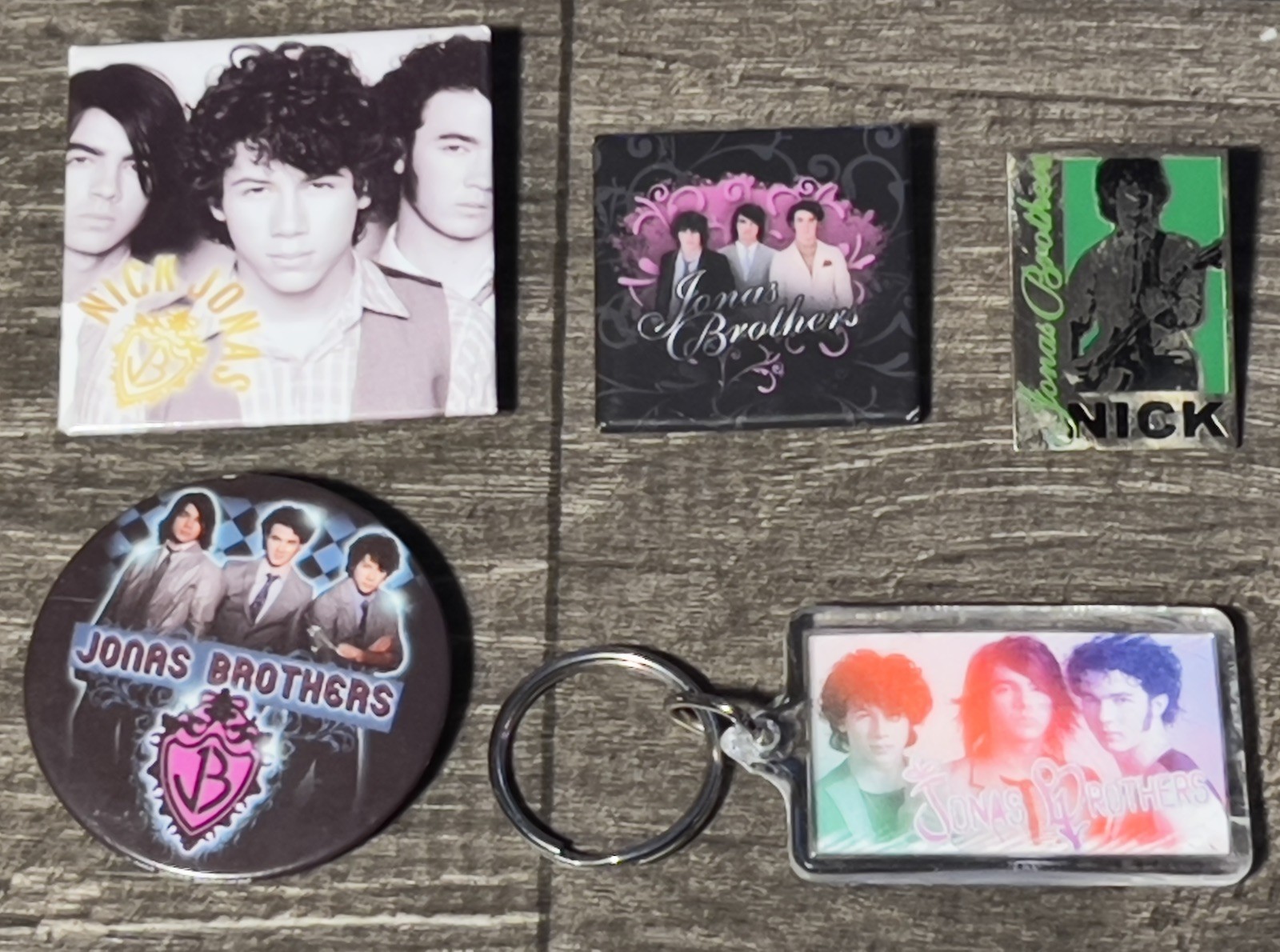 2008 Jonas Brothers Band Pin Lot & Keychain set of 5