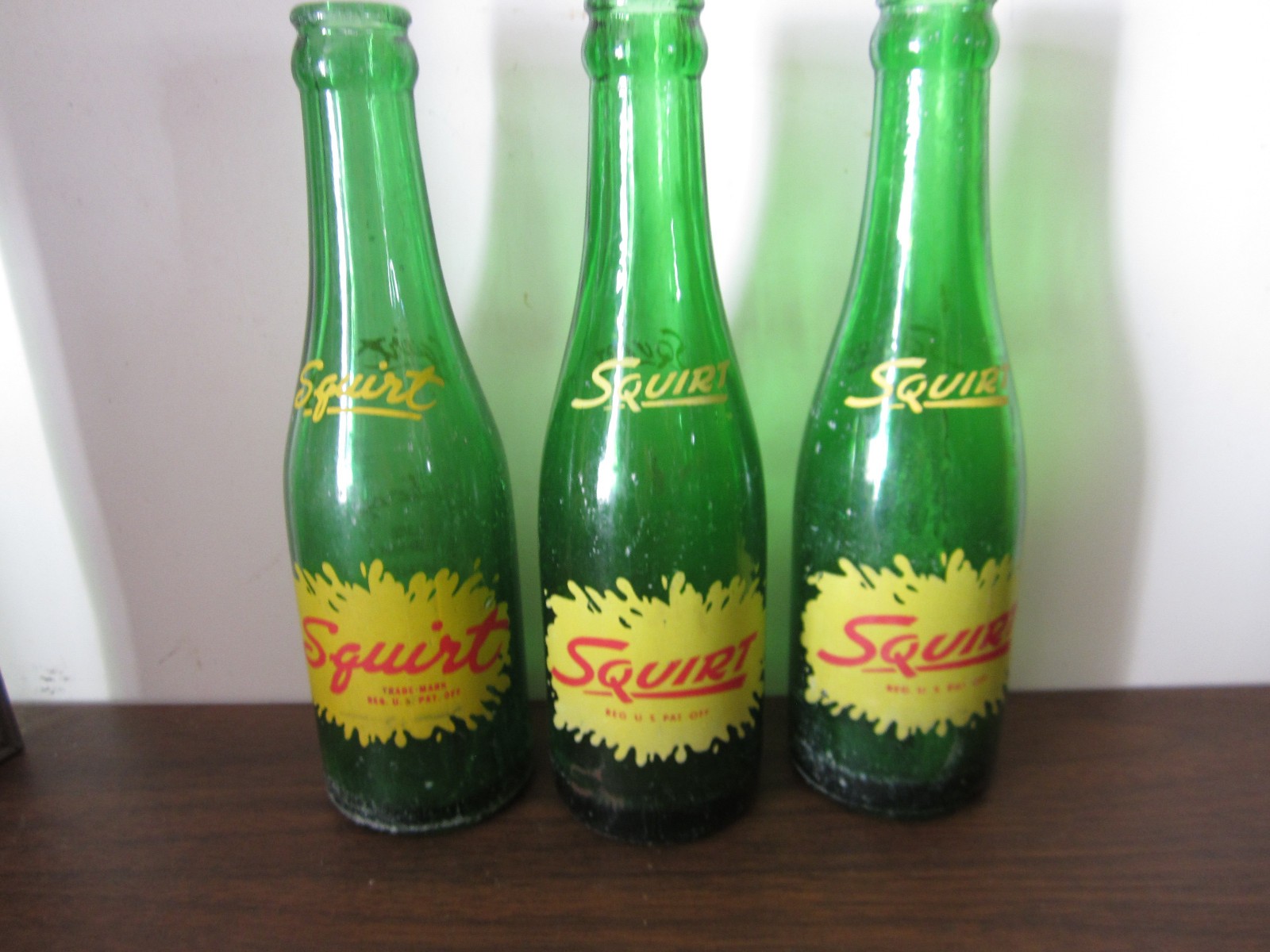 3 RARE Vintage SQUIRT 7oz Soda Bottles 2 Different Backs